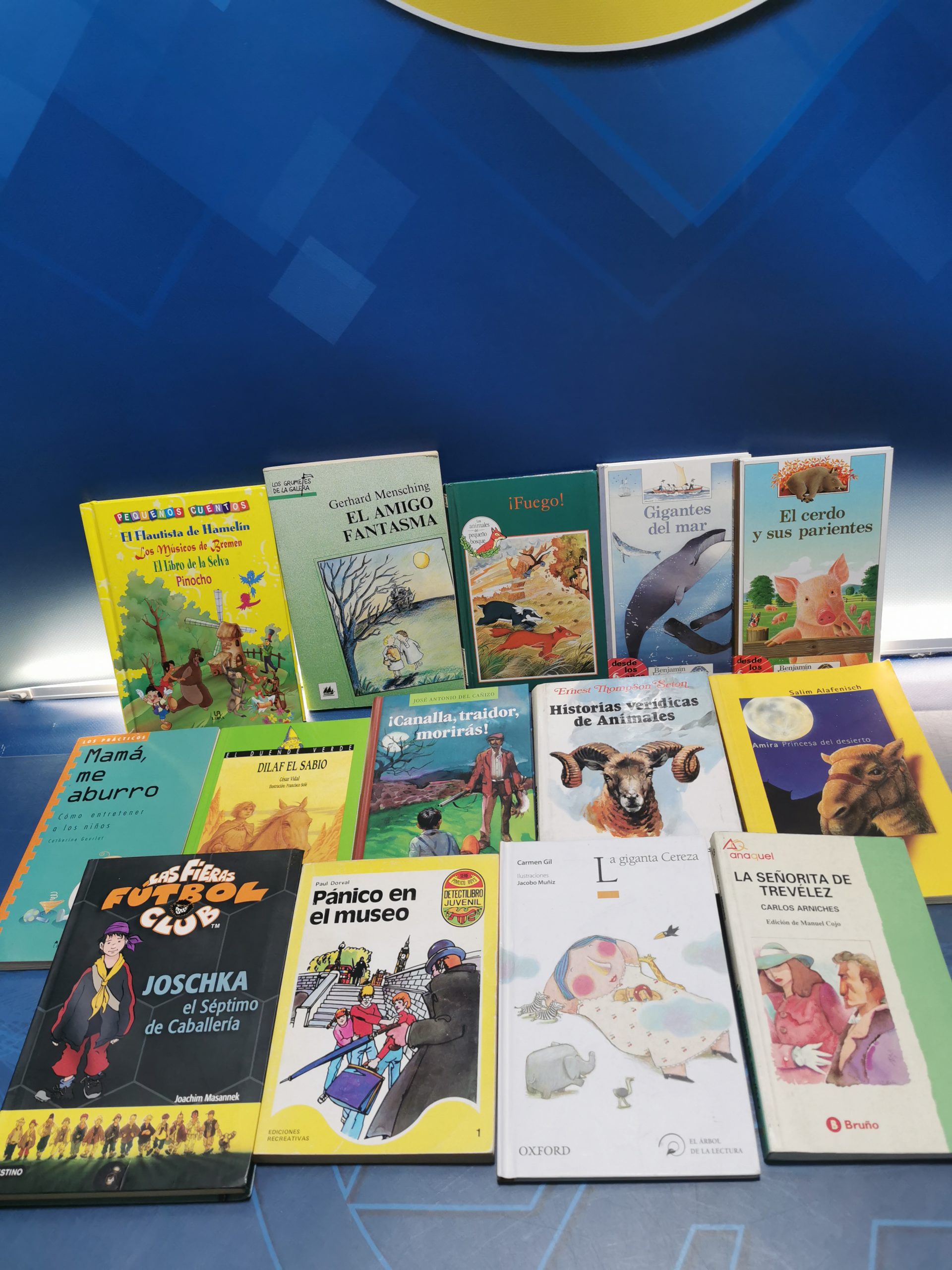 MINILIBROS de la editorial Tragamanzanas: cuentos de calidad en formato  pequeño - Club Peques Lectores: cuentos y creatividad infantil