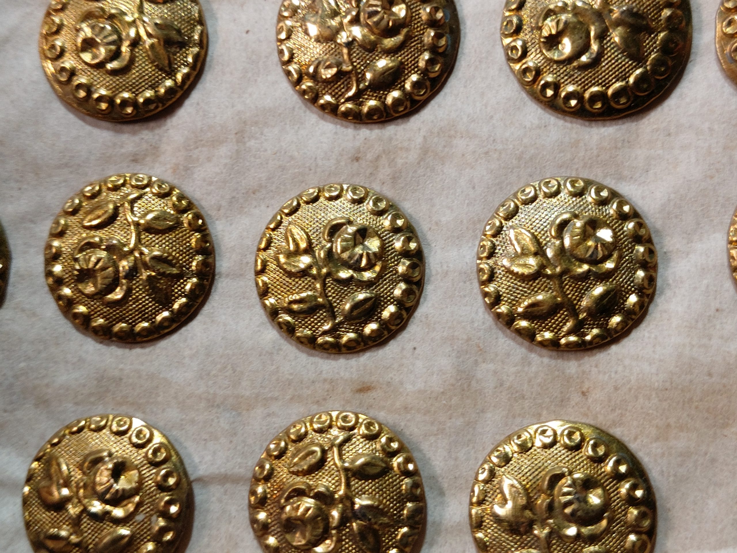 10, botones dorados, botones de cestería, botones celtas, botones redondos  de 15 mm, botones de celosía, botones vintage, botones metálicos,  decorativos -  México