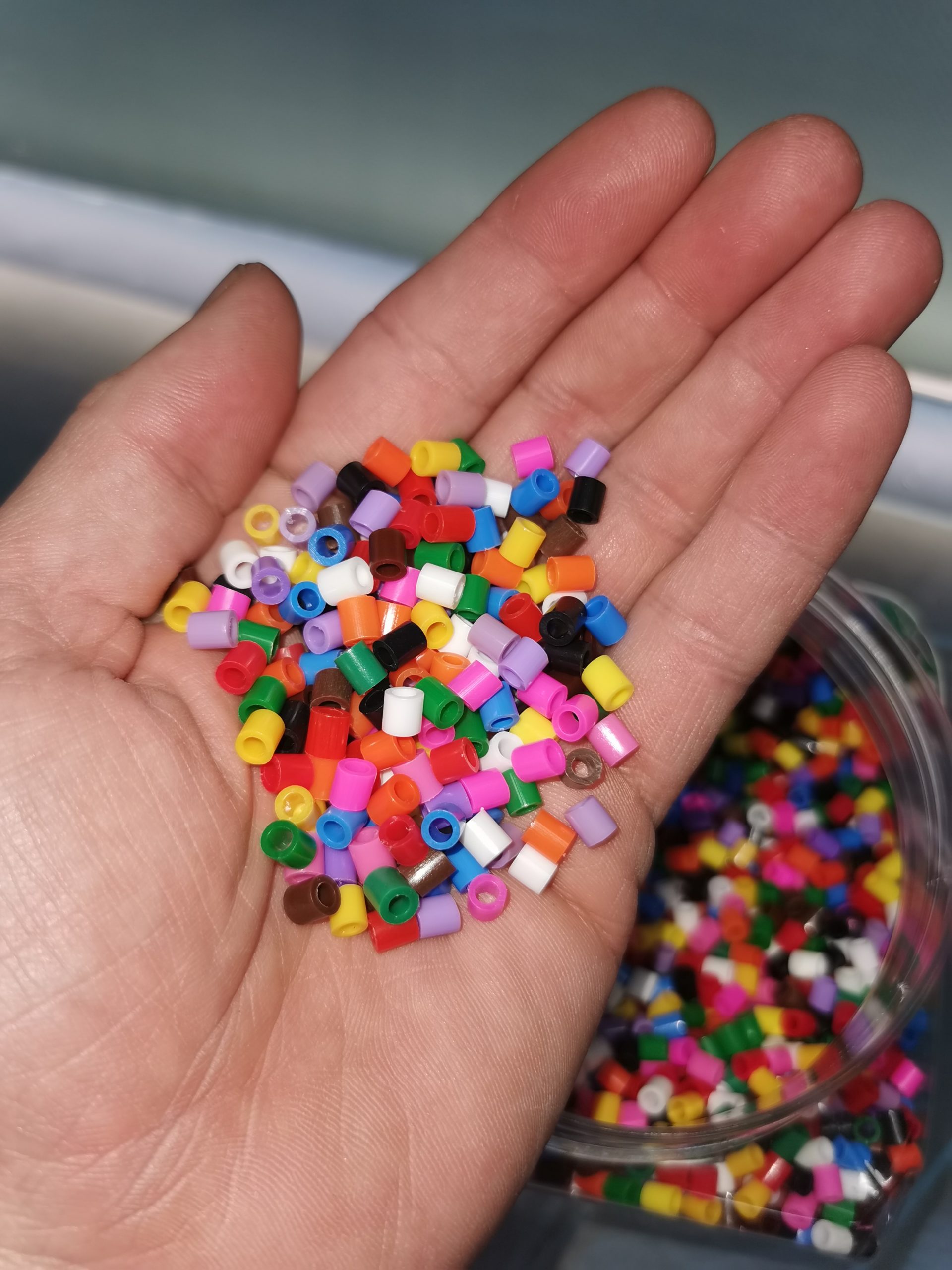 Bote de cuentas de fusión colores para hacer pulseras - Imagen 5