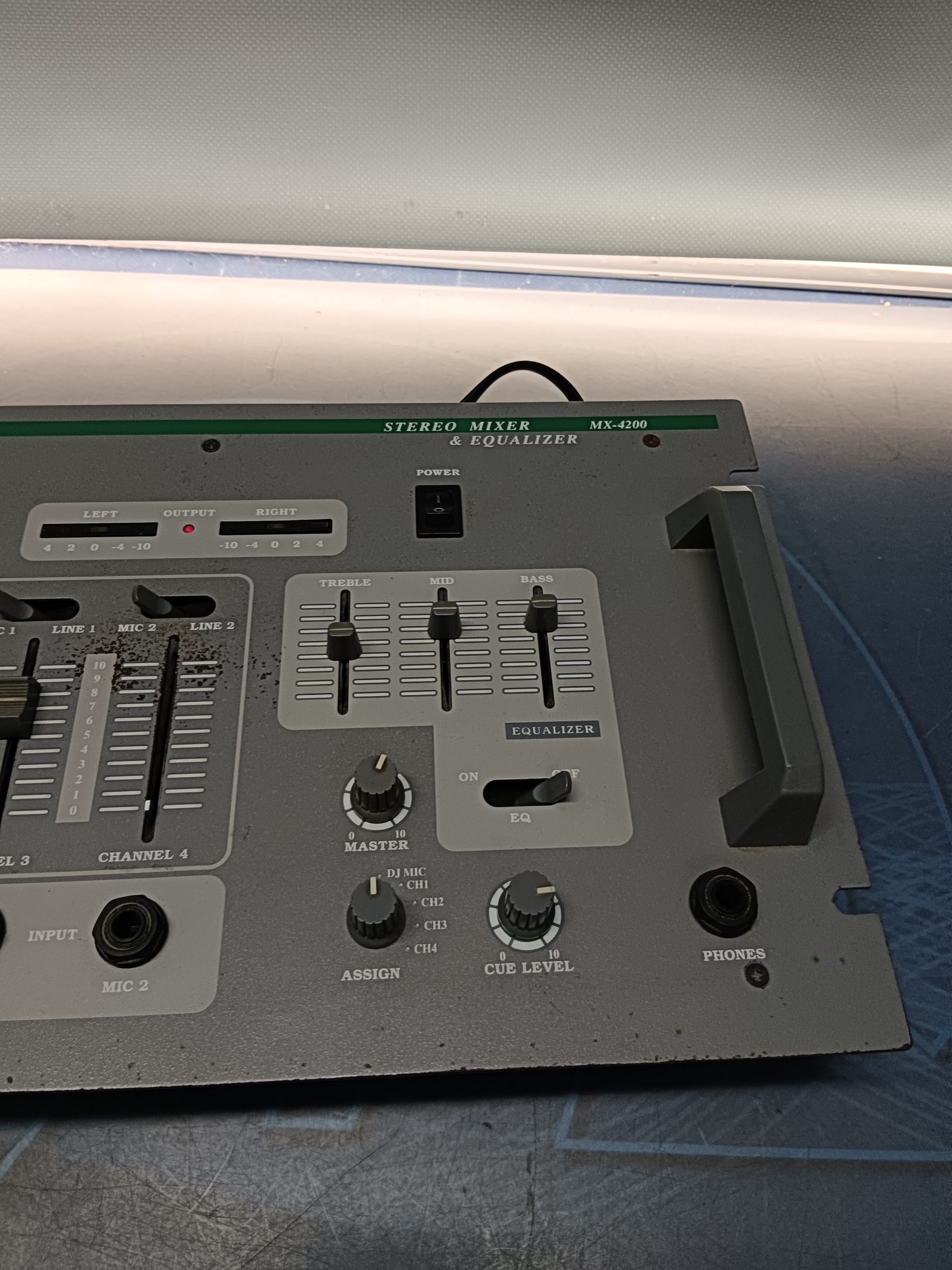 IMG_20240909_164142 Mesa akiyama stereo mixer & equalizer  mx-4200 - Imagen 3