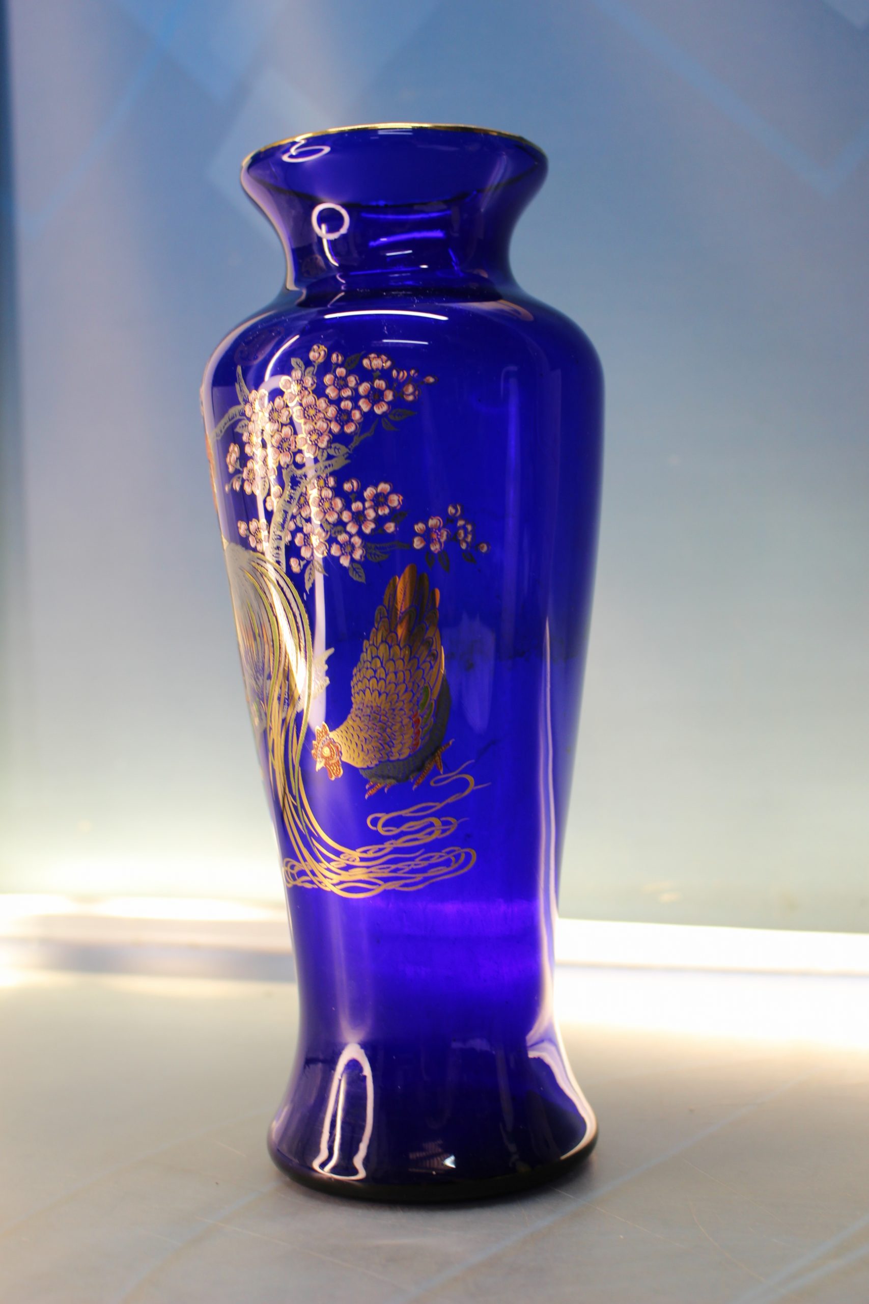 IMG_9339 Original jarrón oriental cristal azul cobalto con esmalte de gallo y cerezo. - Imagen 11