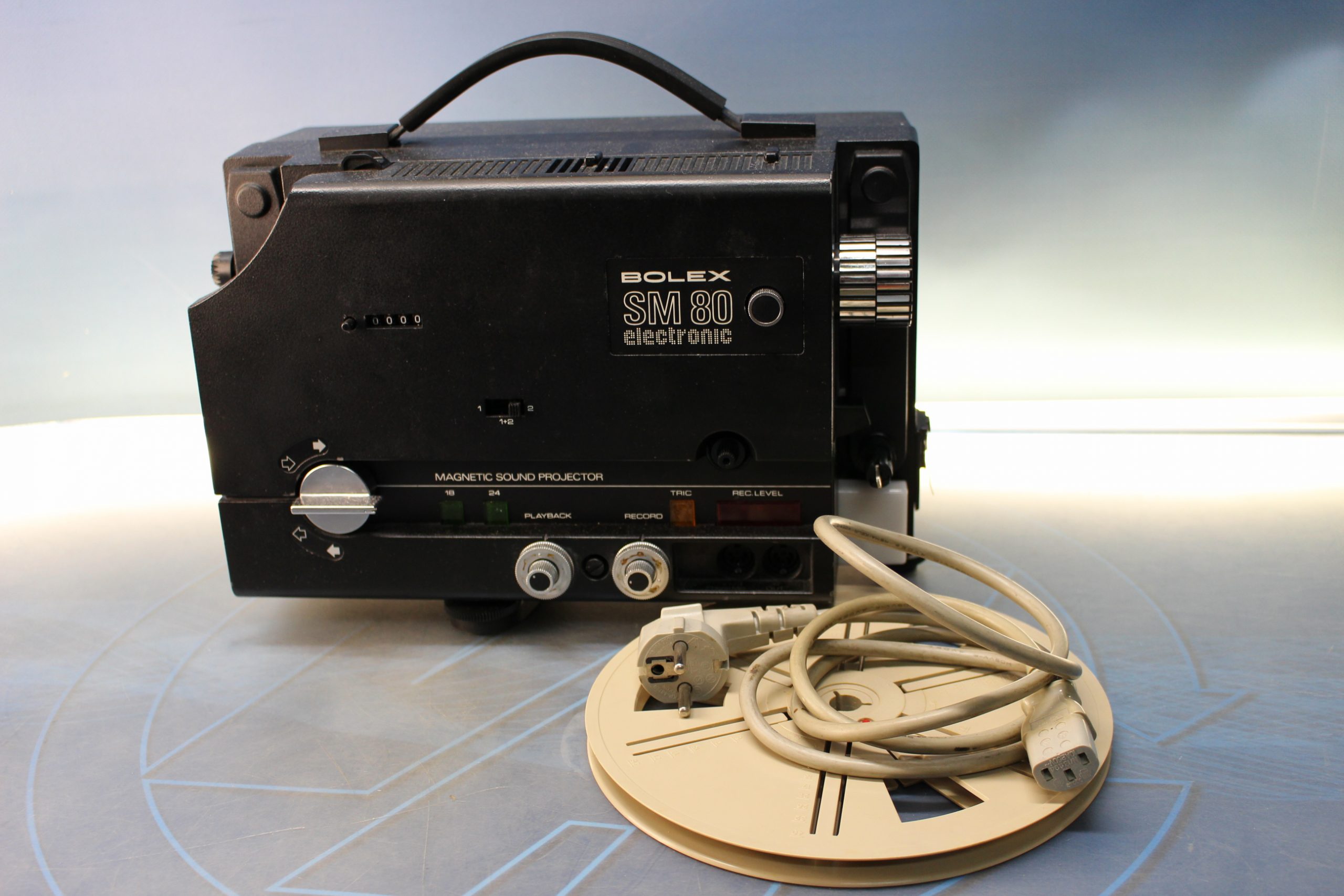 Proyector Super 8 mm Bolex SM 80 Electronic. SM80.