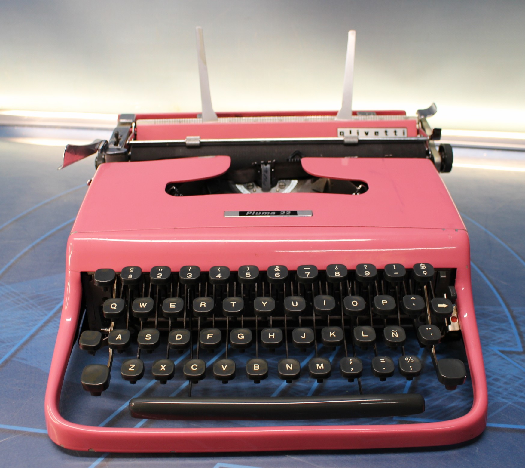Maravillosa Hispano Olivetti Pluma 22 Rosa (Olivetti Lettera).