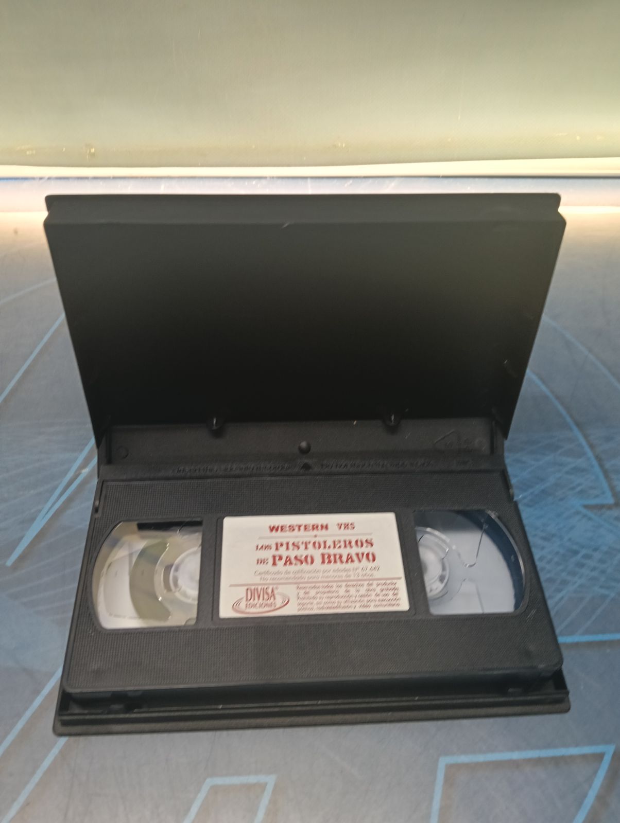 Los pistoleros de paso bravo - VHS - Imagen 4