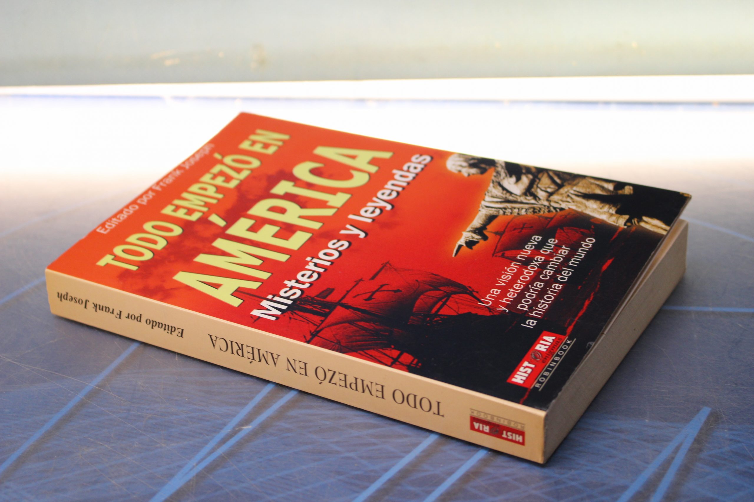 IMG_0775 Libro. Todo empezó en América. Misterios y leyendas. VVAA. - Imagen 4