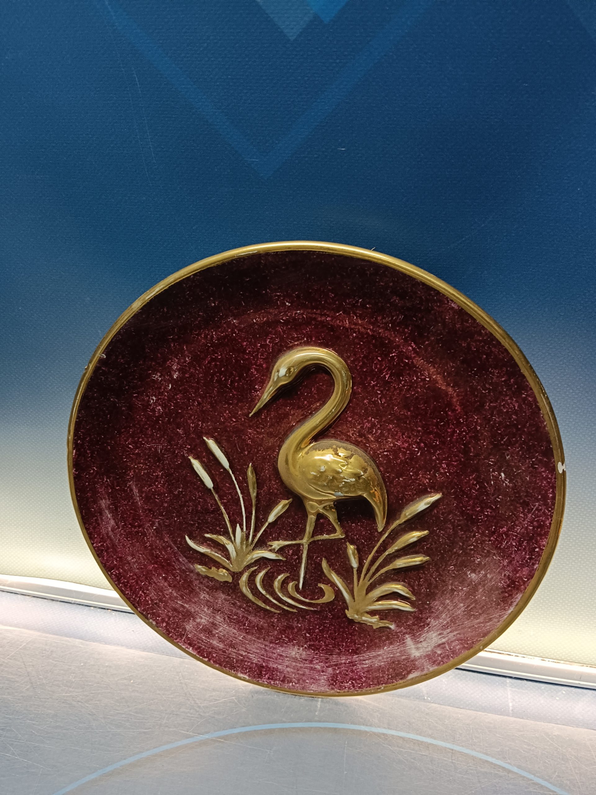 Plato decorativo , garza, 26 cm. de diámetro