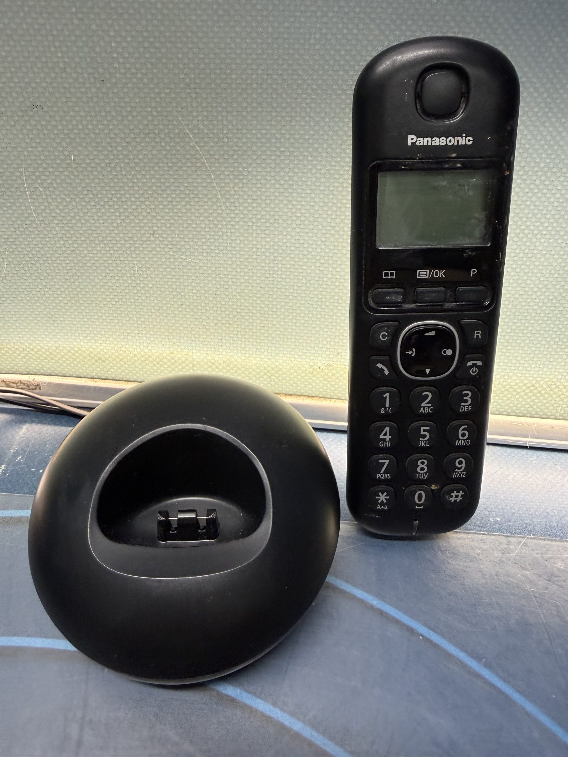 Telefono Panasonic Modelo KX-TGBA20EX