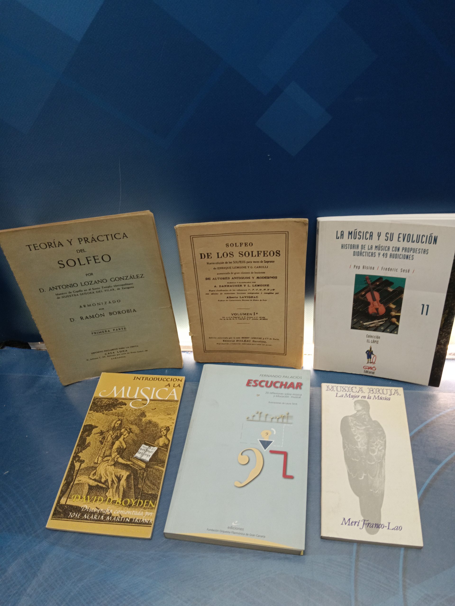 6 libros sobre música/ solfeo/Introducción a la música y mas