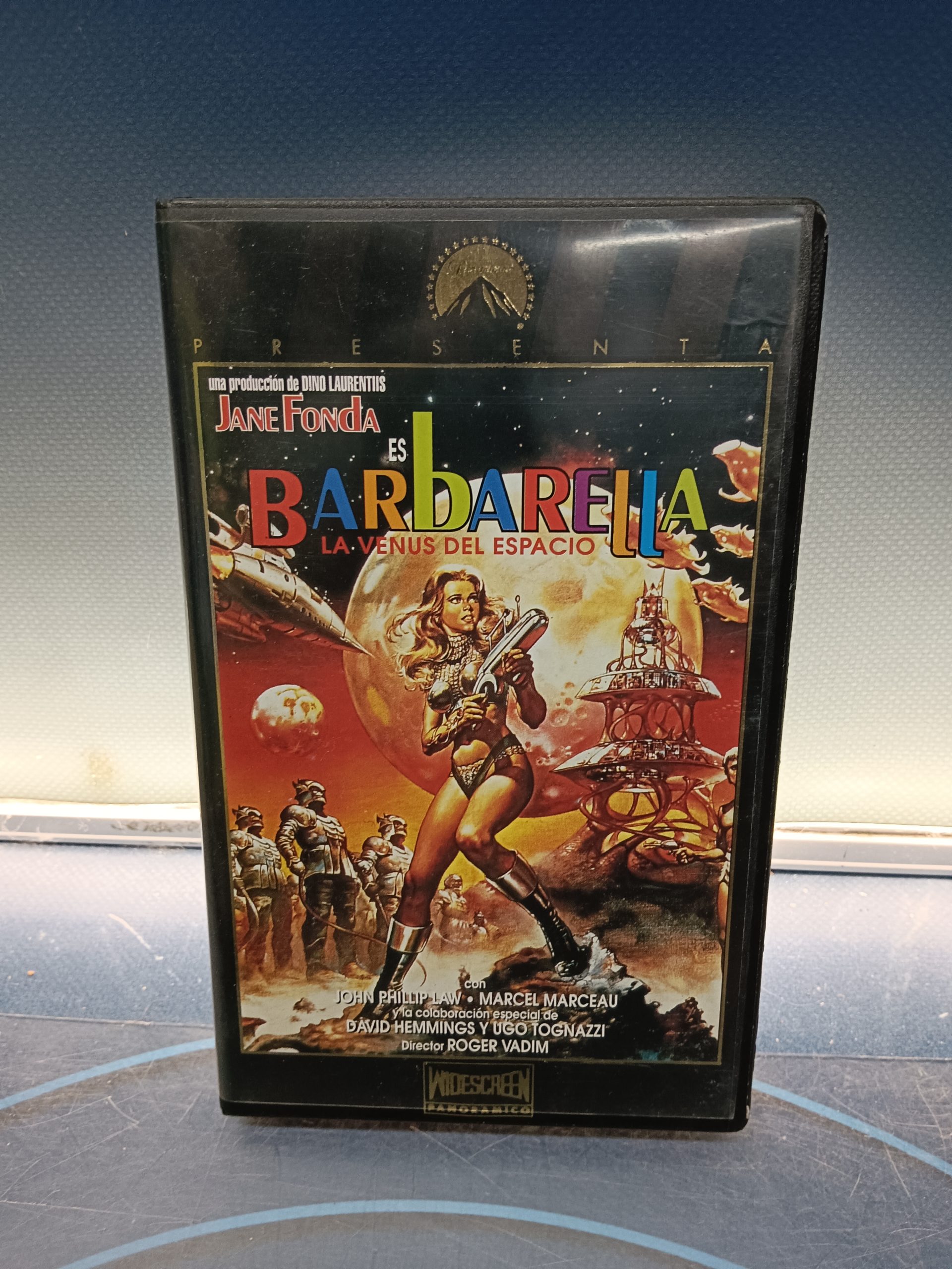 cinta VHS, BARBARELLA - ROGER VADIM - JANE FONDA - PARAMOUNT