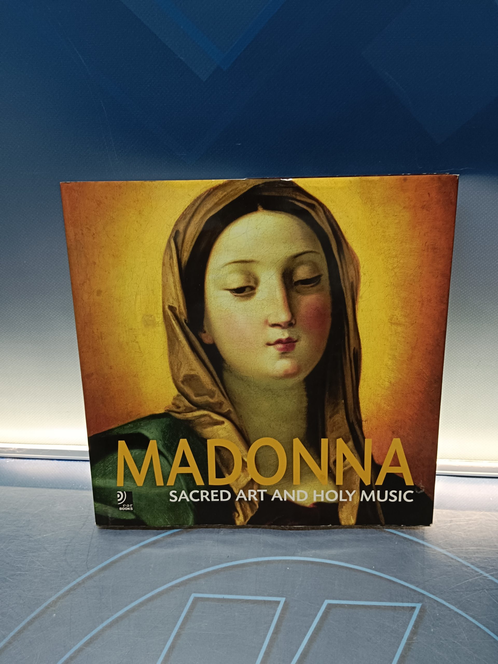 libro, Madonna: Sacred Art and Holy Music Tapa dura, gran formato, buen estado