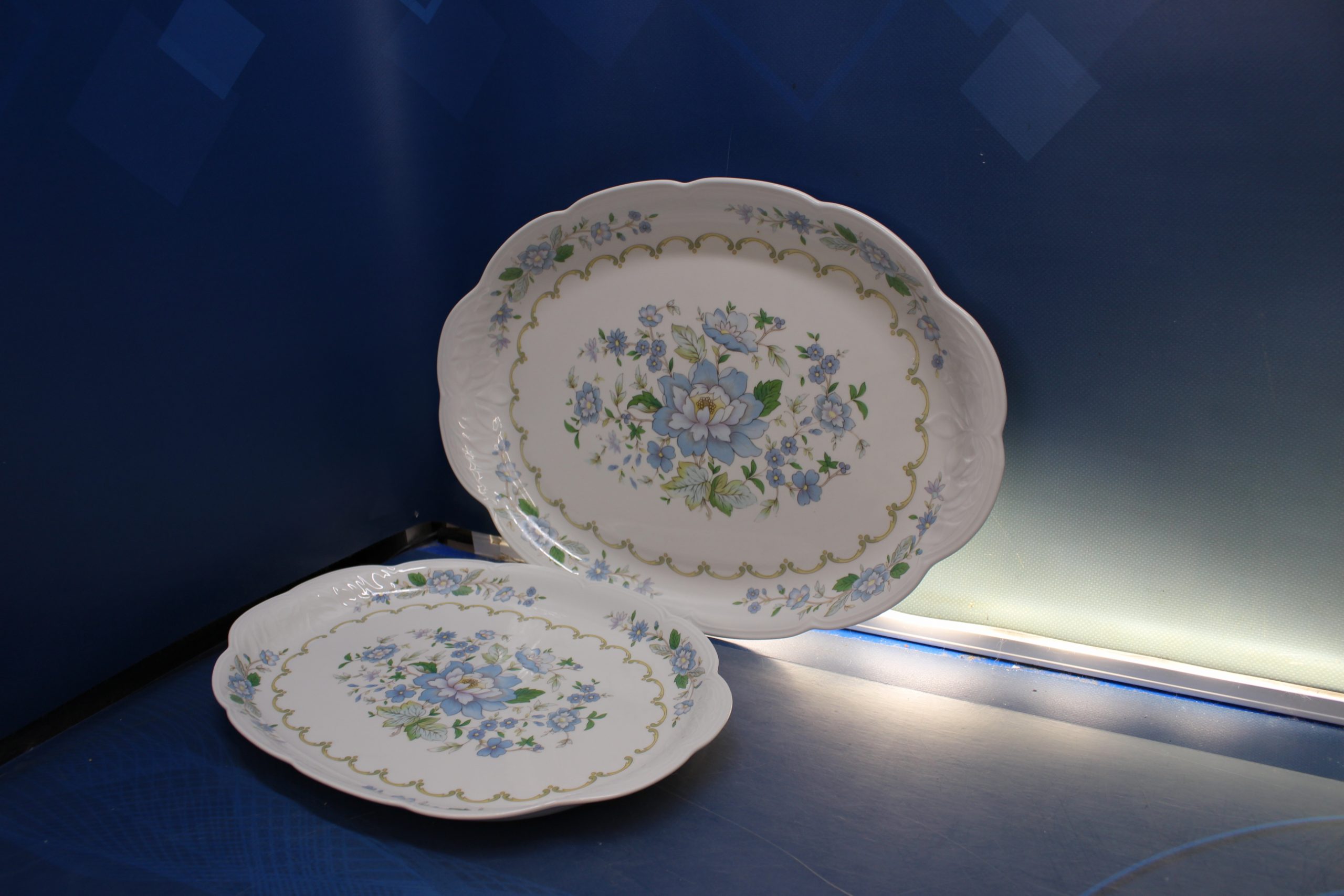 Santa Clara vajilla de porcelana. Flor de Loto. Incompleta, 12 piezas. - Imagen 6