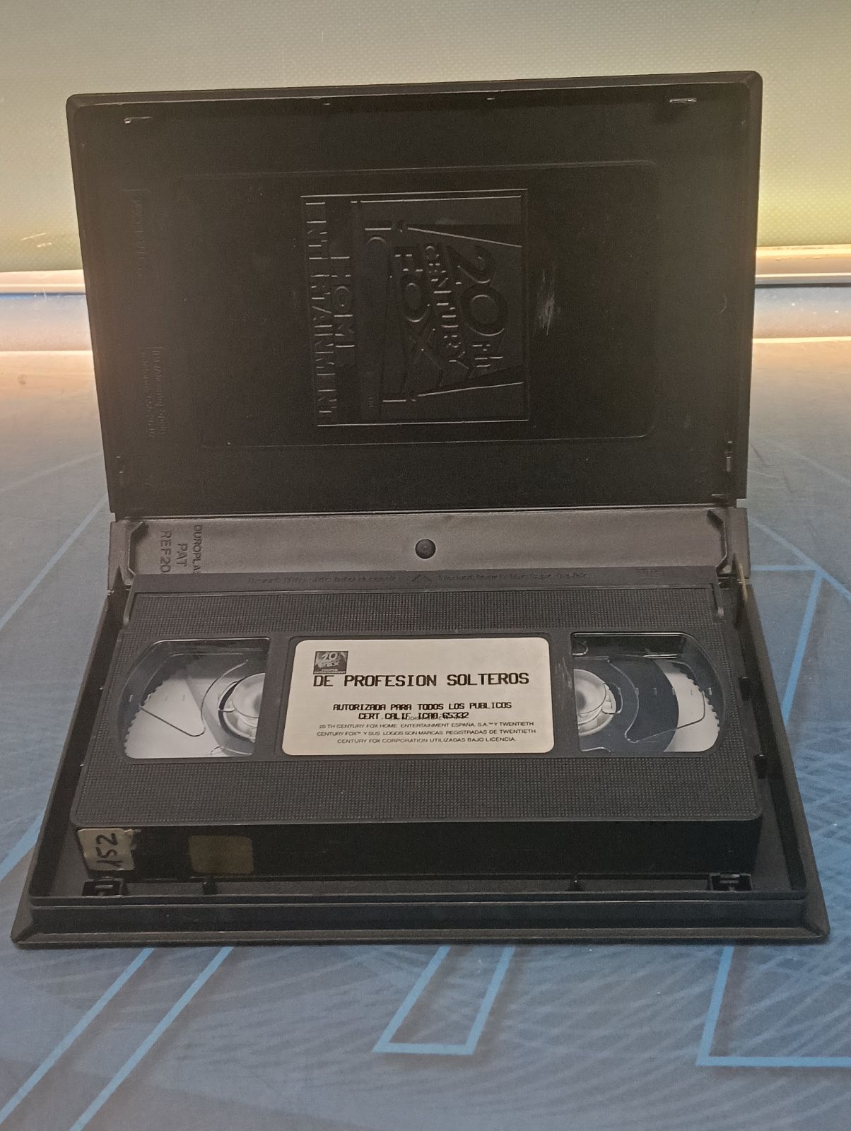 De profesión solteros - VHS - Imagen 4
