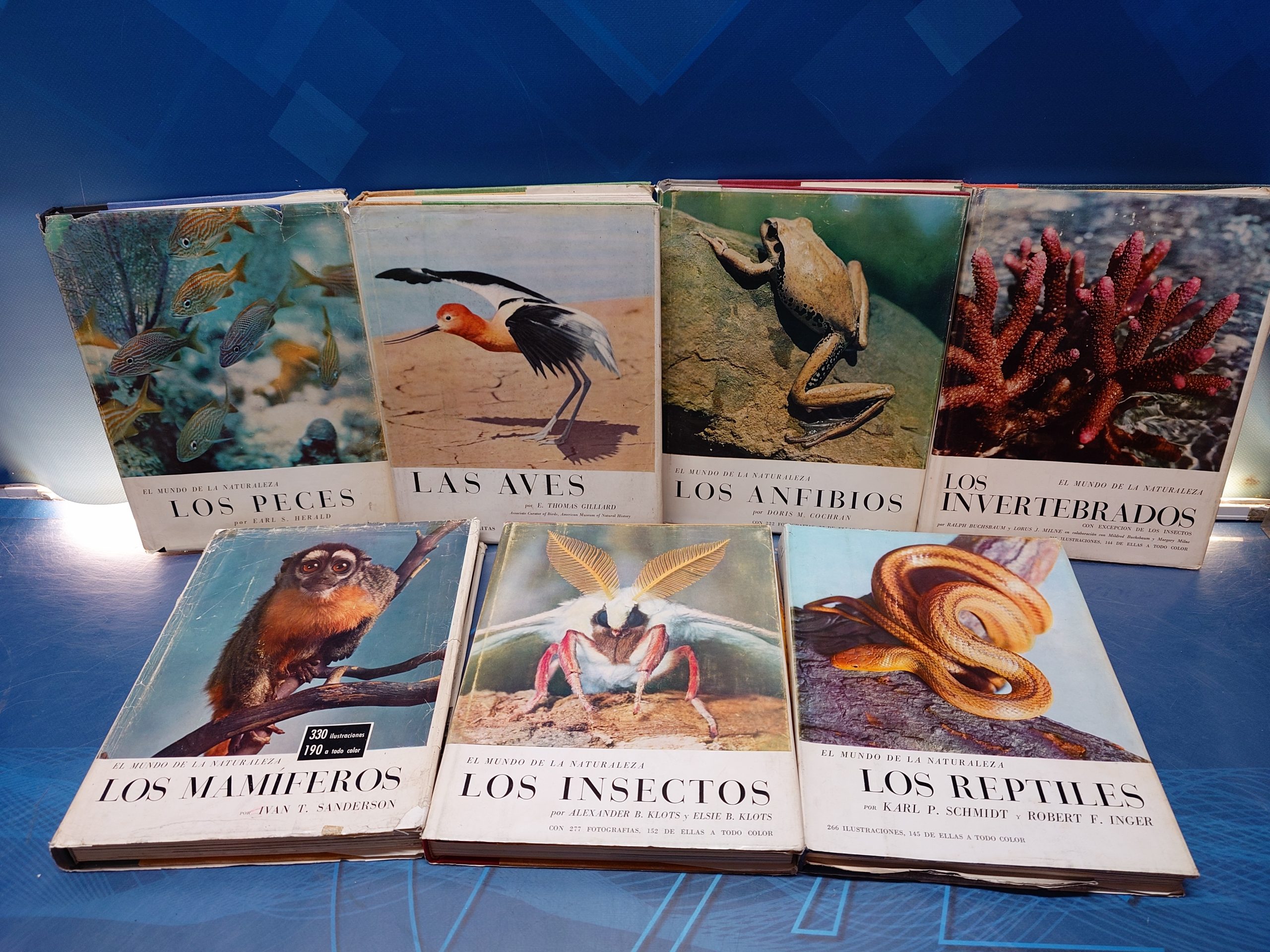 Enciclopedia. El Mundo de la naturaleza. Seix Barral. 7 tomos. Animales. 1960