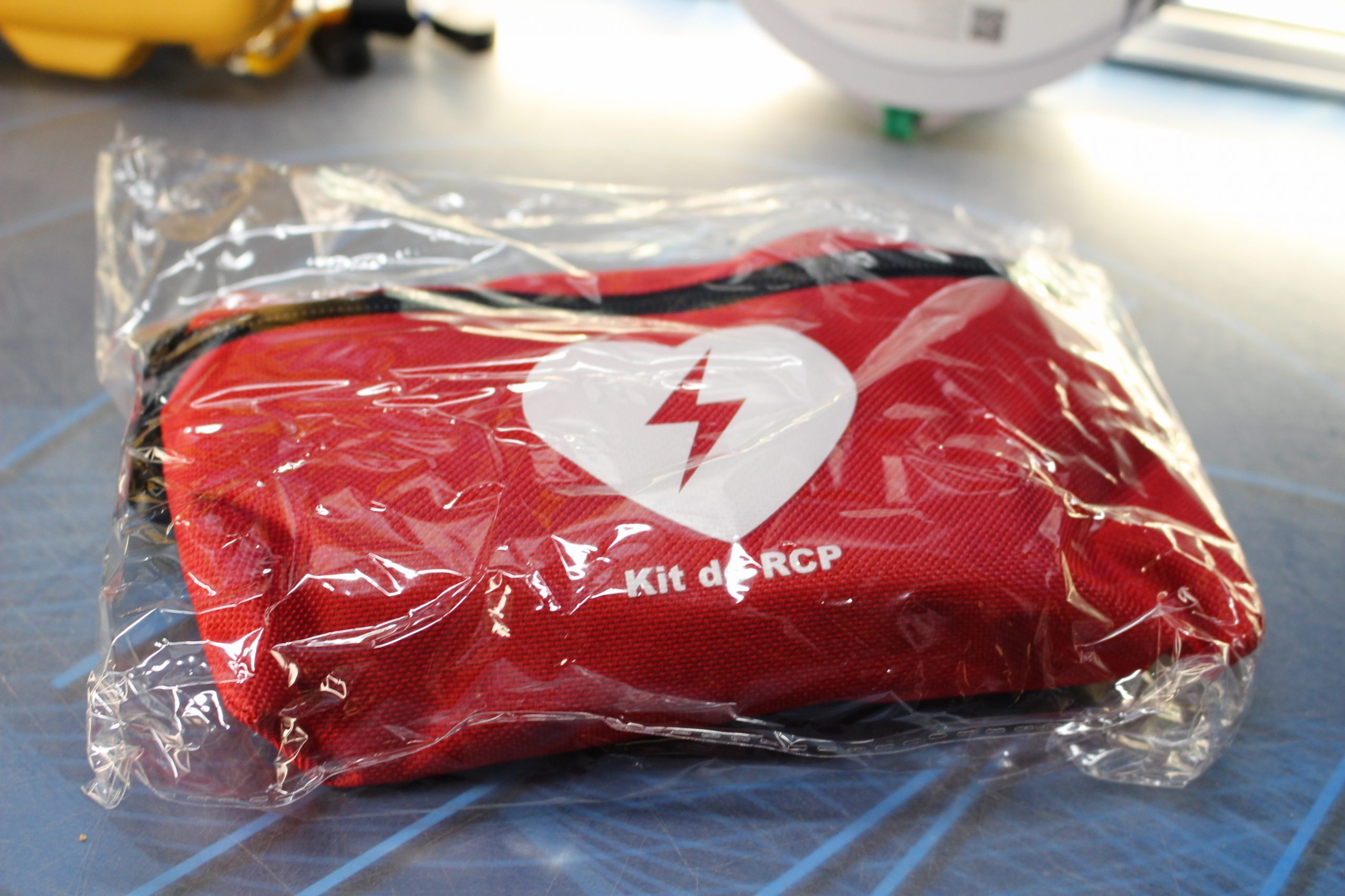 DEA, DESA desfibrilador semiautomático Heartshine samaritan PAD SAM 350P. - Imagen 5