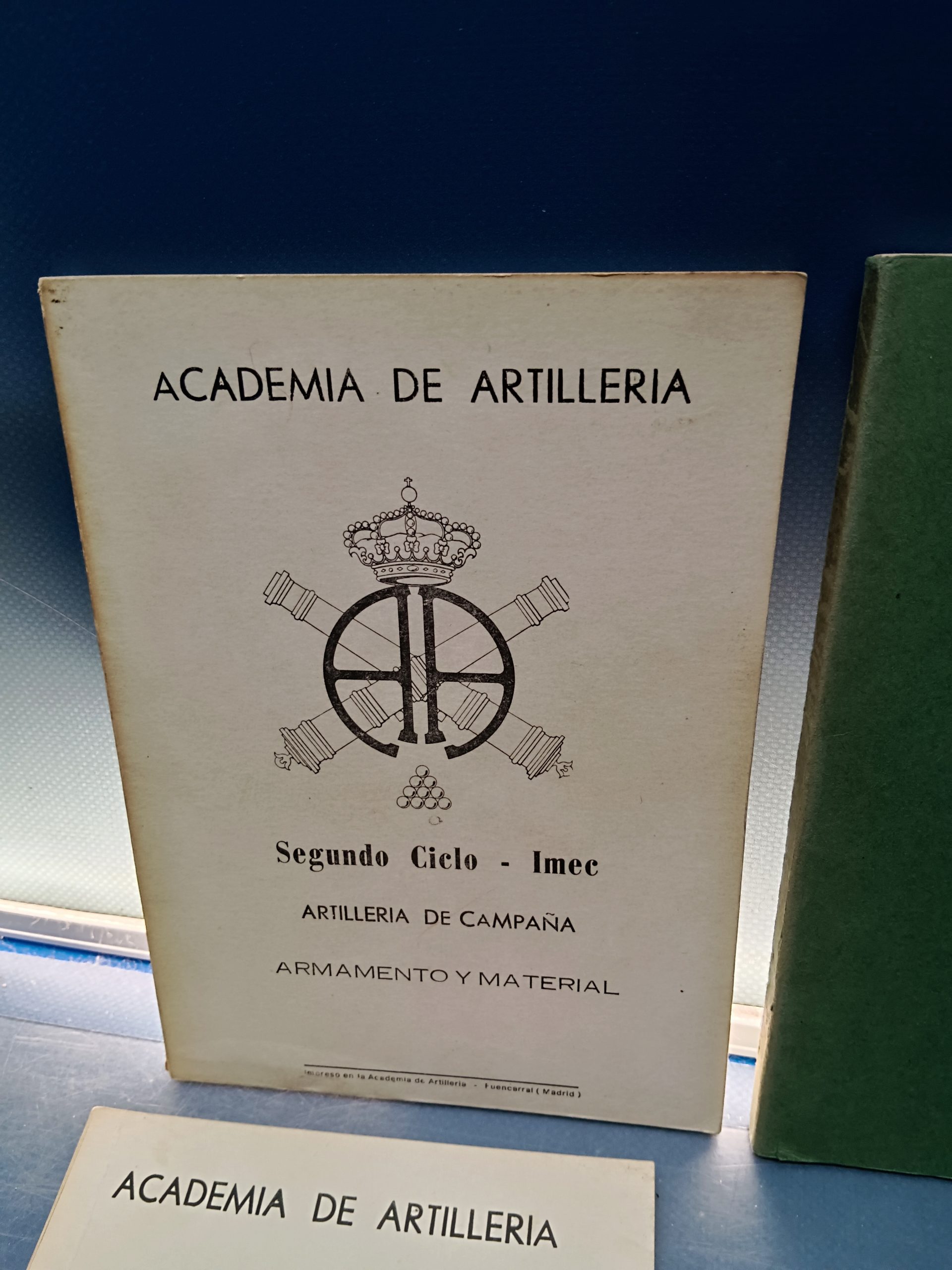 5 libros militares, manuales, armamento, academia artilleria y mas - Imagen 5