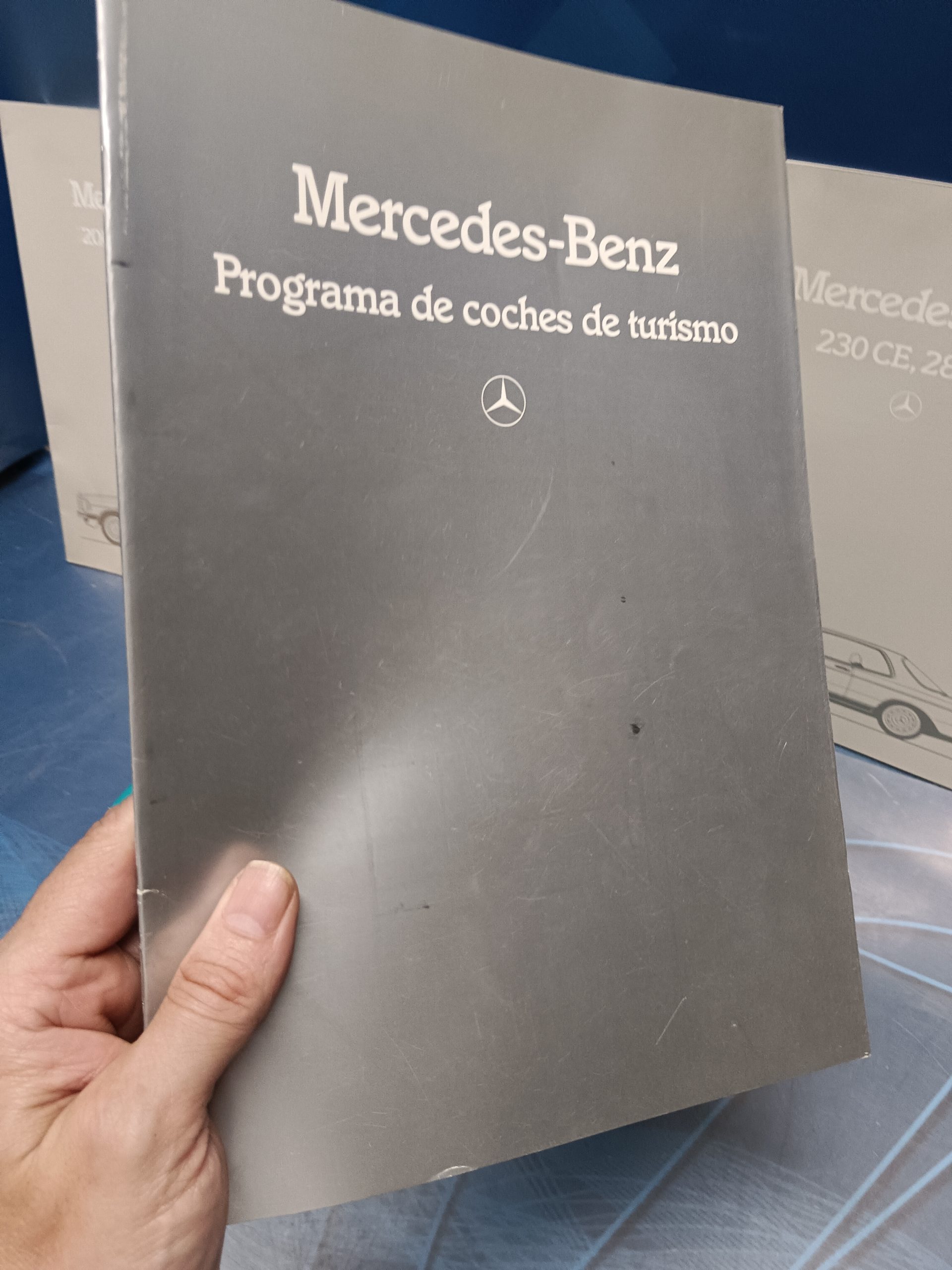 9 REVISTAS catálogos, MERCEDES-BENZ , buen estado 190,200,230,250,240D,300, y mas - Imagen 8