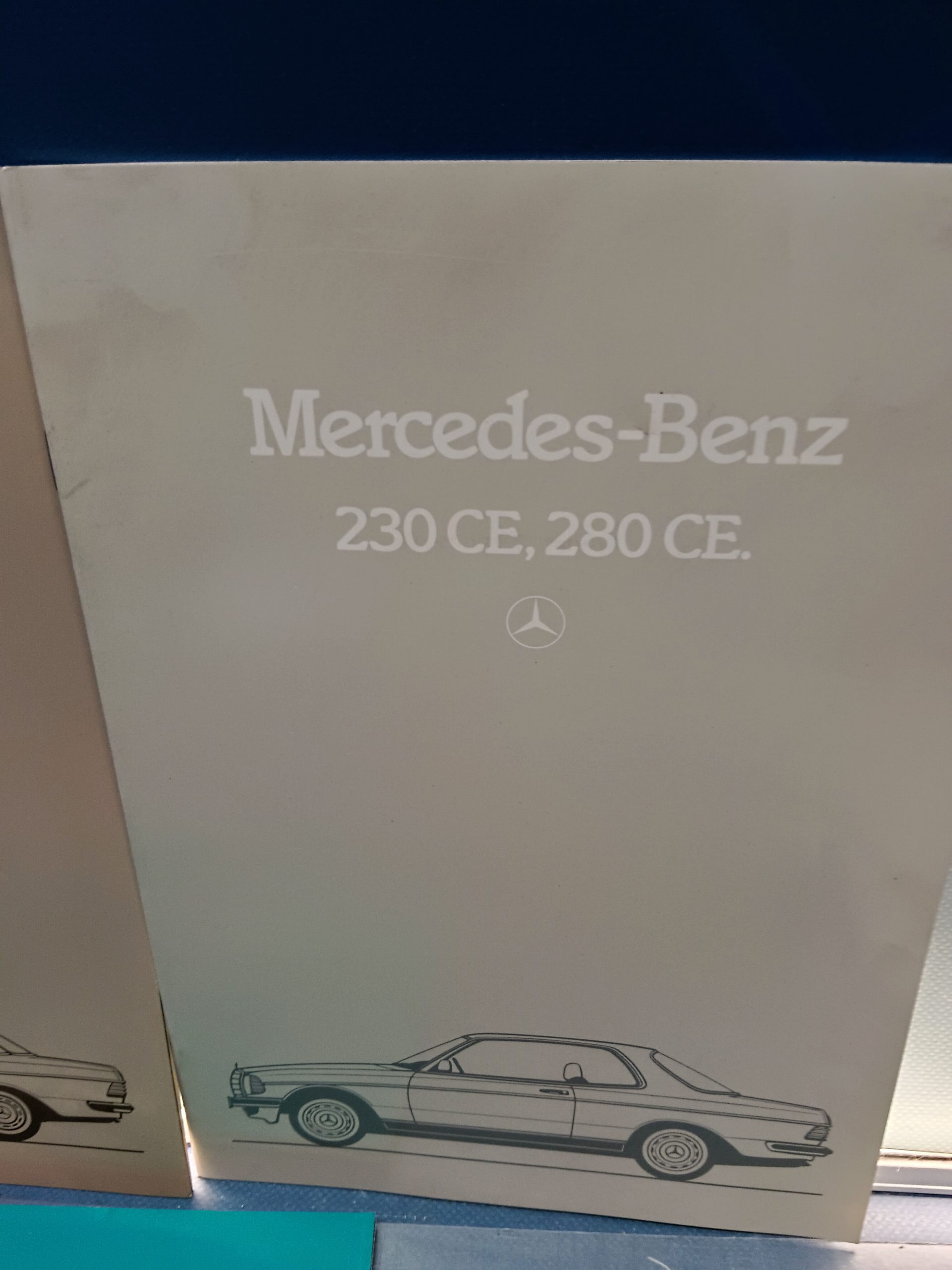9 REVISTAS catálogos, MERCEDES-BENZ , buen estado 190,200,230,250,240D,300, y mas - Imagen 6