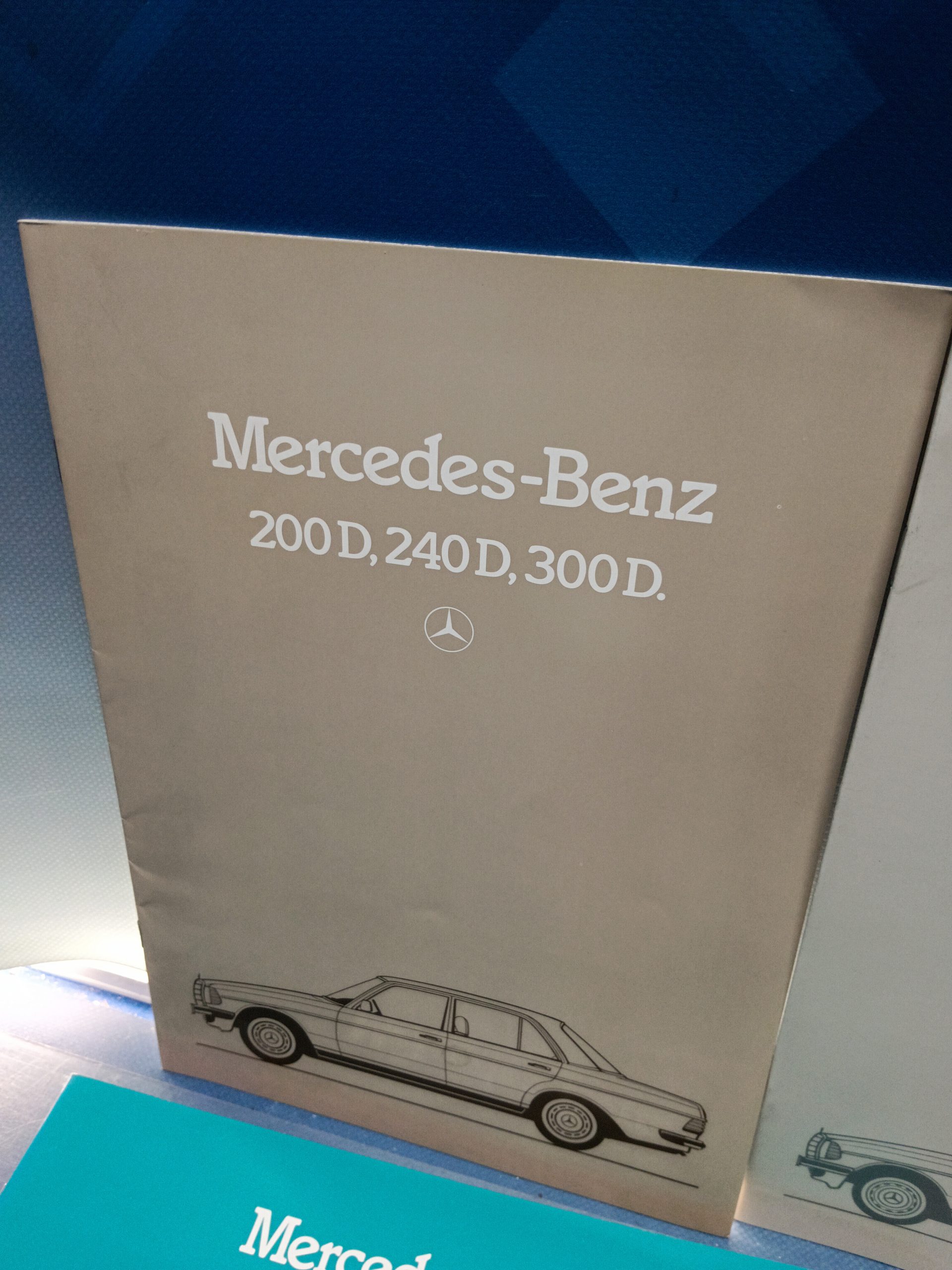 9 REVISTAS catálogos, MERCEDES-BENZ , buen estado 190,200,230,250,240D,300, y mas - Imagen 4
