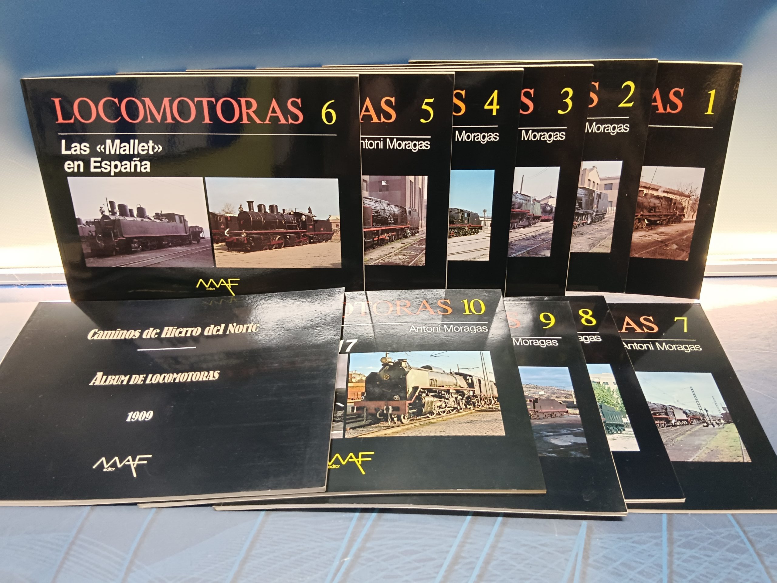 libros apaisados, Locomotoras , del 1 al 10 + álbum de locomotoras- MAF Editor