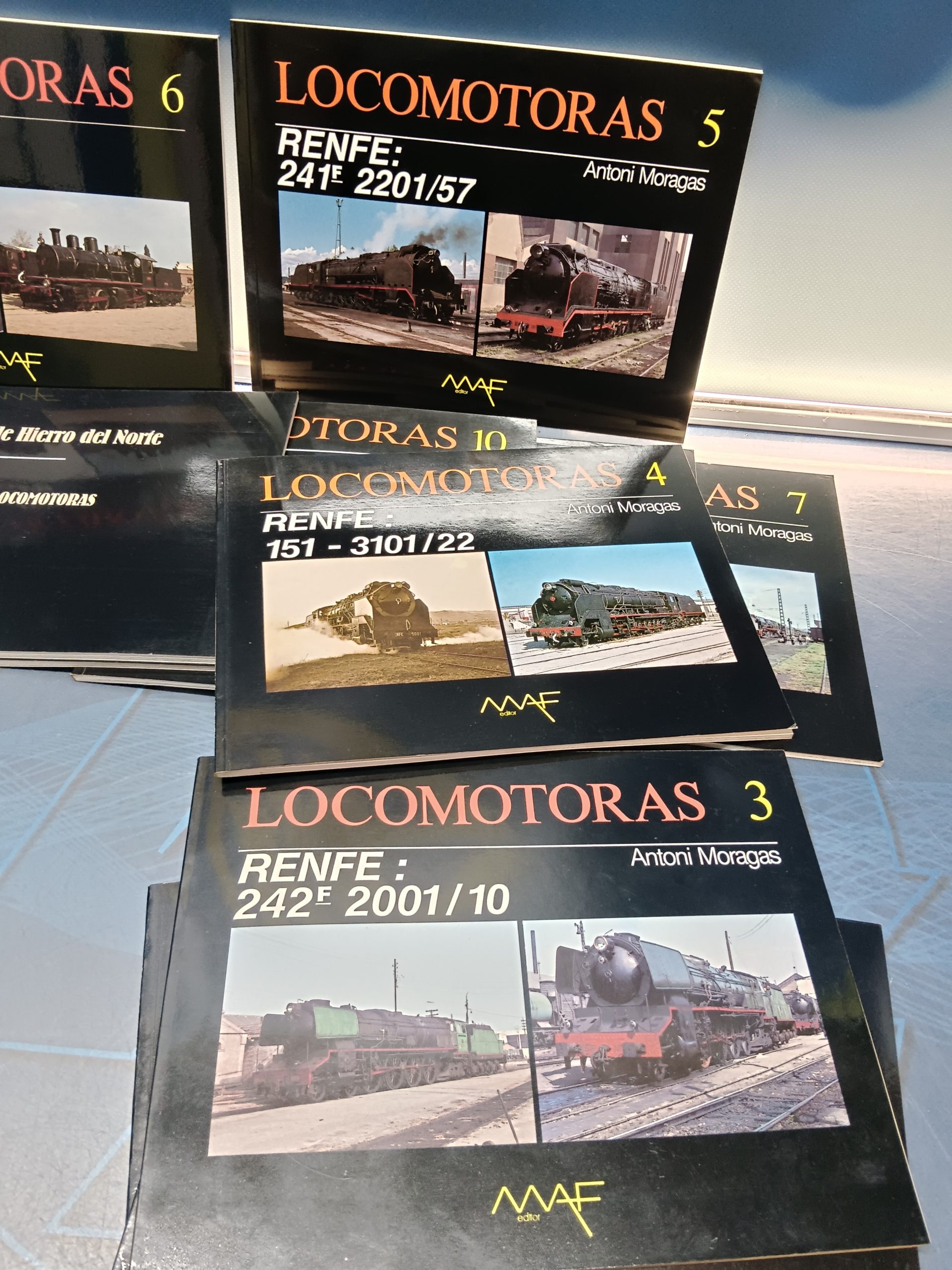 libros apaisados, Locomotoras , del 1 al 10 + álbum de locomotoras- MAF Editor - Imagen 7