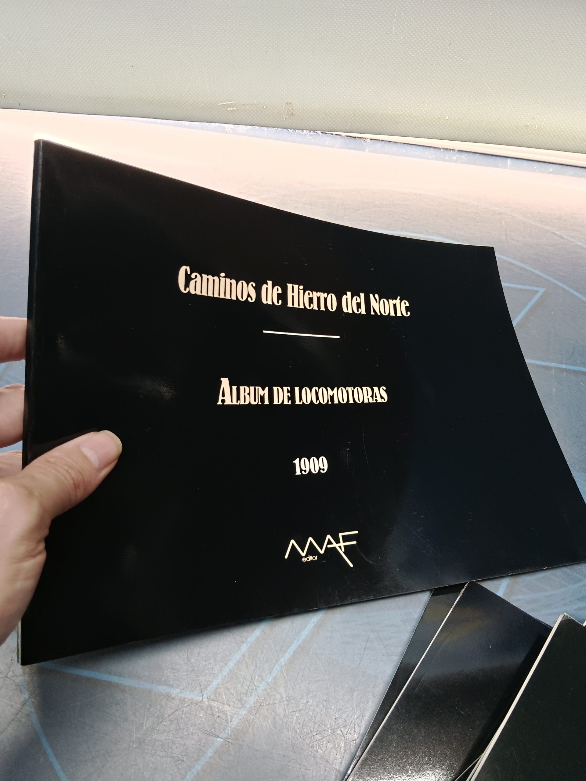 libros apaisados, Locomotoras , del 1 al 10 + álbum de locomotoras- MAF Editor - Imagen 4