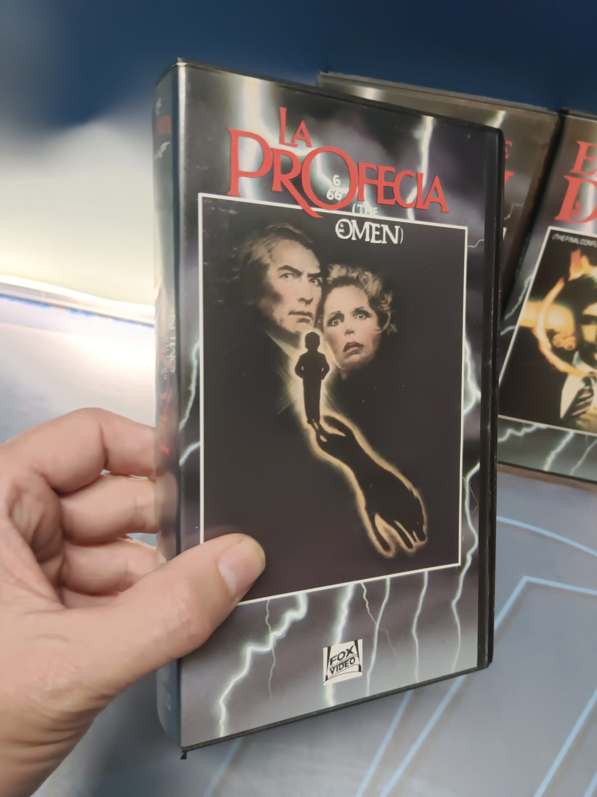 Lote 3 VHS , TRILOGÍA, LA PROFECIA-LA MALDICION DE DAMIEN-EL FINAL DE DAMIEN-THE OMEN-GREGORY PECK - Imagen 2