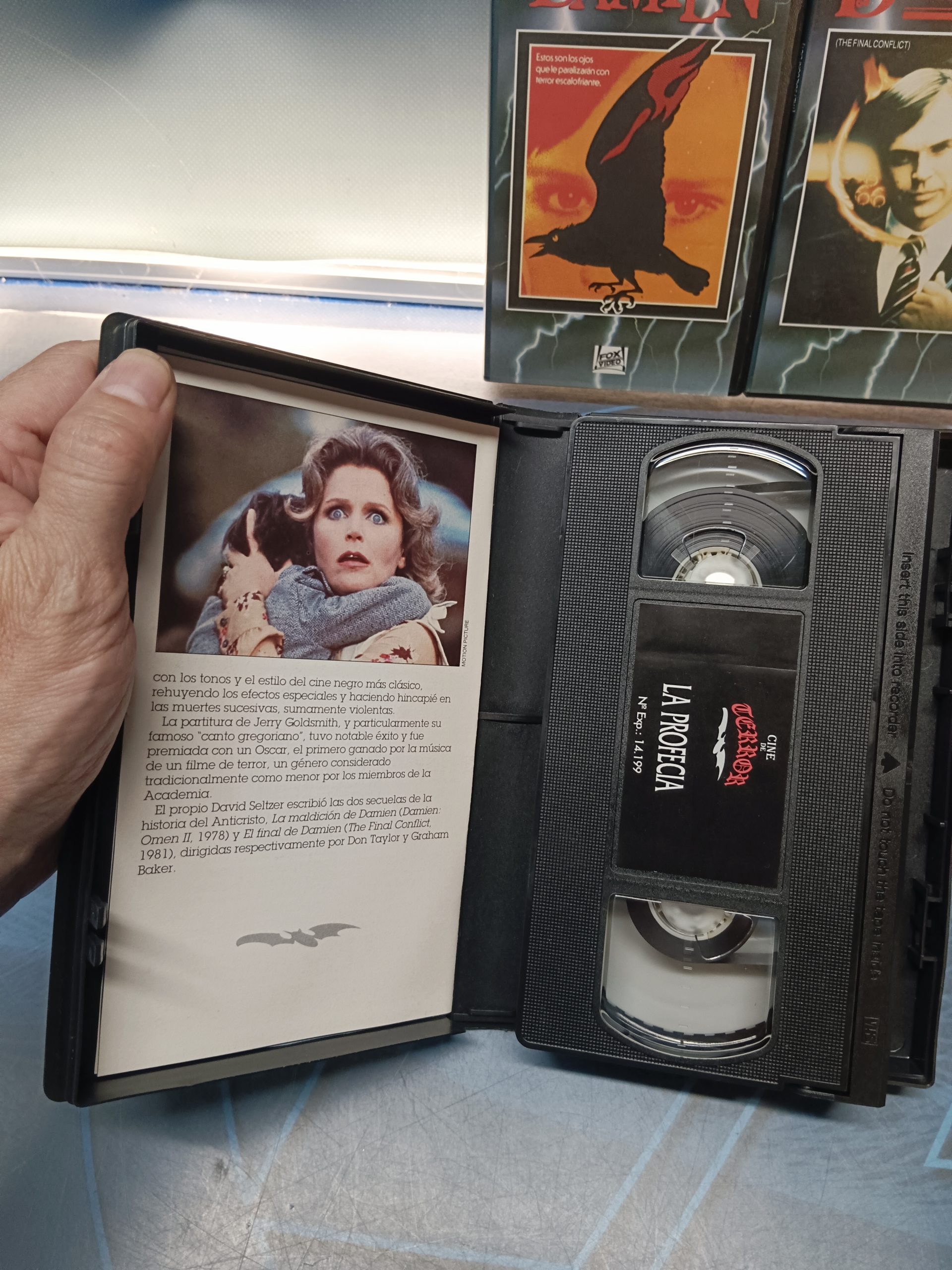 Lote 3 VHS , TRILOGÍA, LA PROFECIA-LA MALDICION DE DAMIEN-EL FINAL DE DAMIEN-THE OMEN-GREGORY PECK - Imagen 6