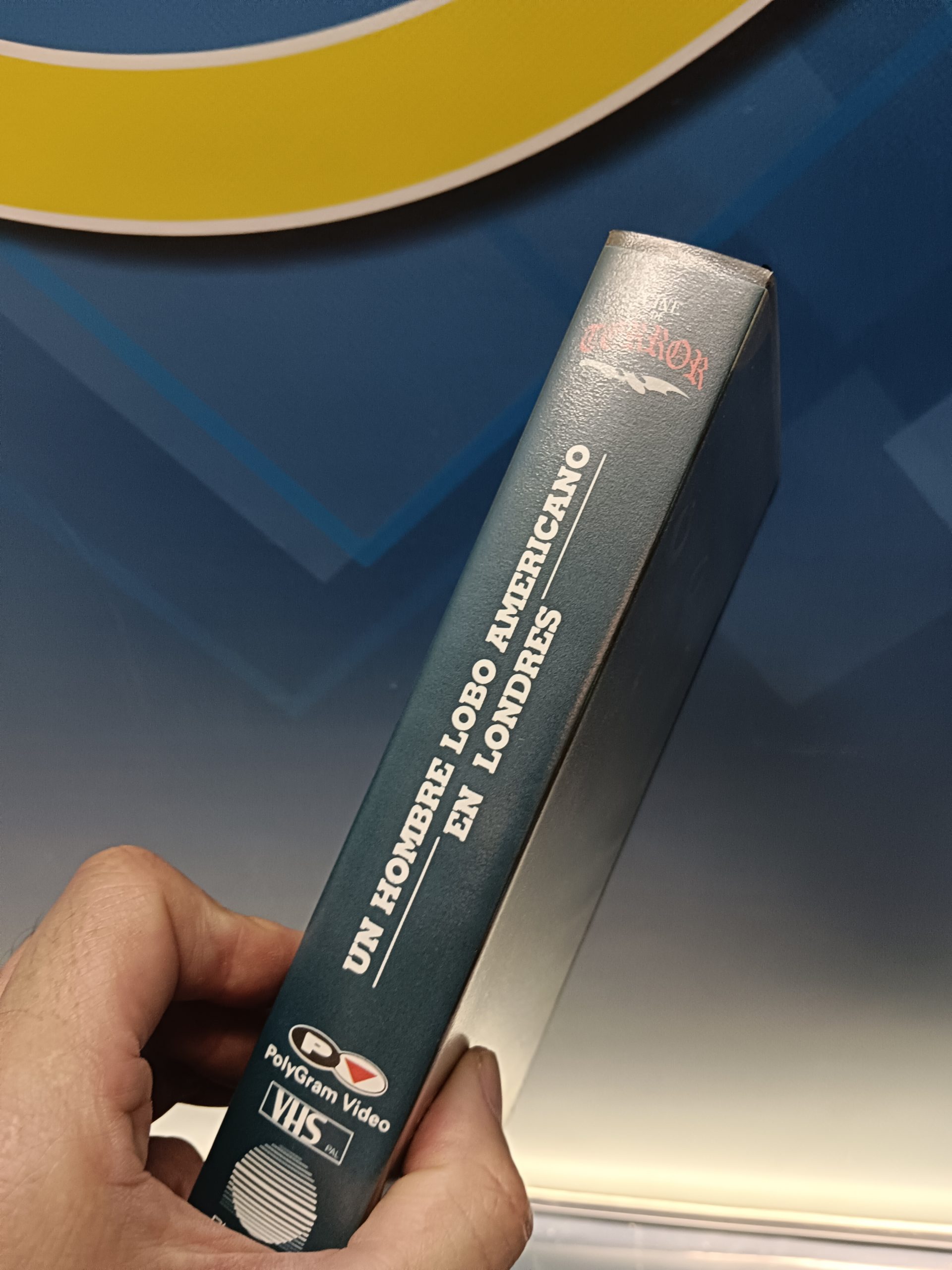 cinta VHS, UN HOMBRE LOBO AMERICANO EN LONDRES (1981) - Imagen 2
