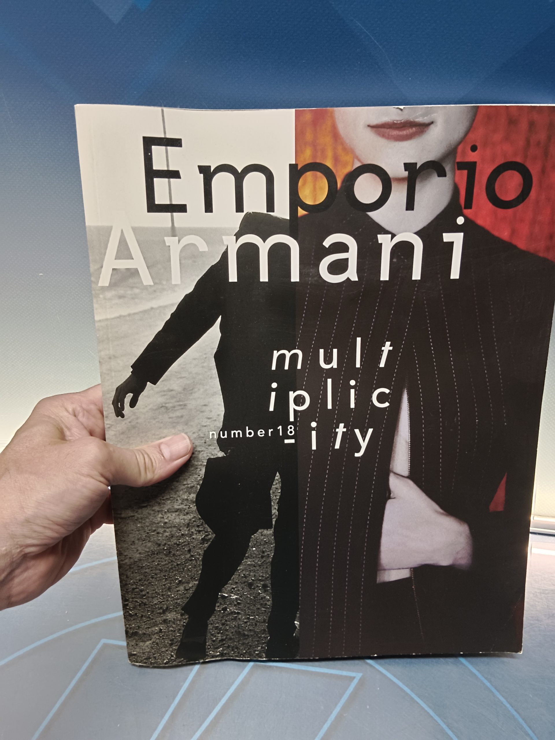 REVISTA (EMPORIO ARMANI) MAGAZINE. Nº 18 .1998-milan