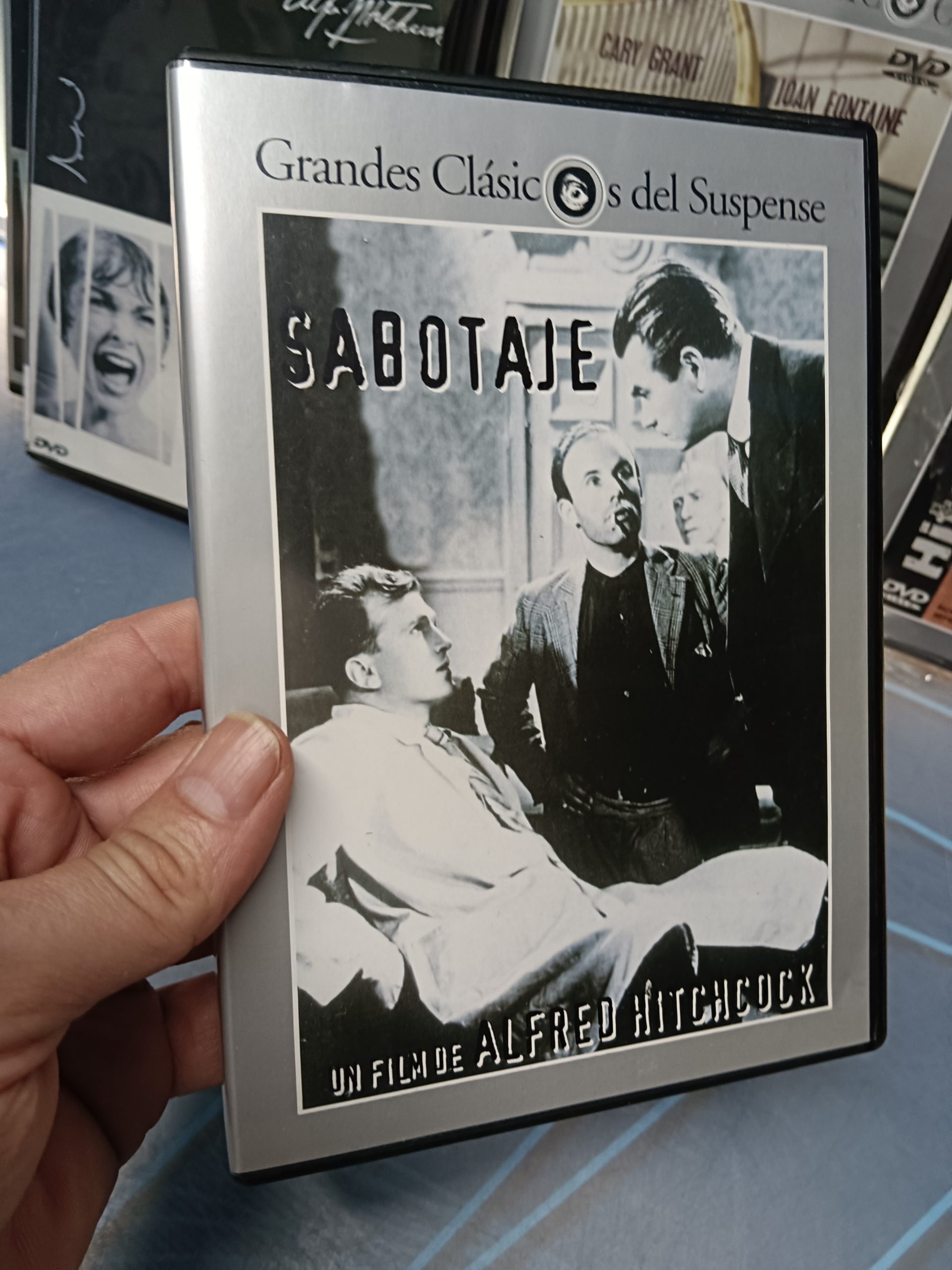 lote 6 peliculas DvD, Hitchcock, Psicosis, Sabotaje, Atormentada, Sospecha, y mas - Imagen 5