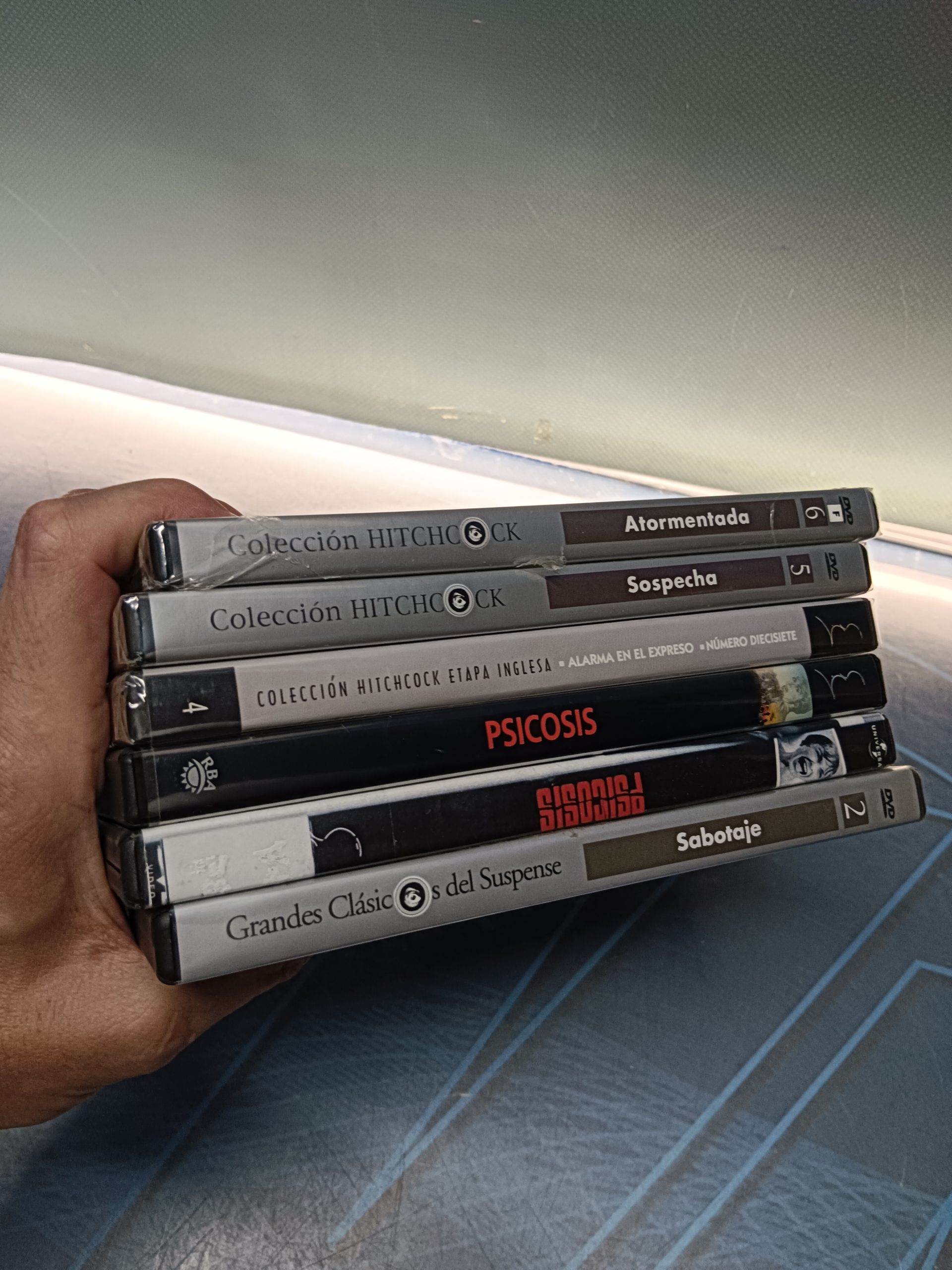 lote 6 peliculas DvD, Hitchcock, Psicosis, Sabotaje, Atormentada, Sospecha, y mas - Imagen 3