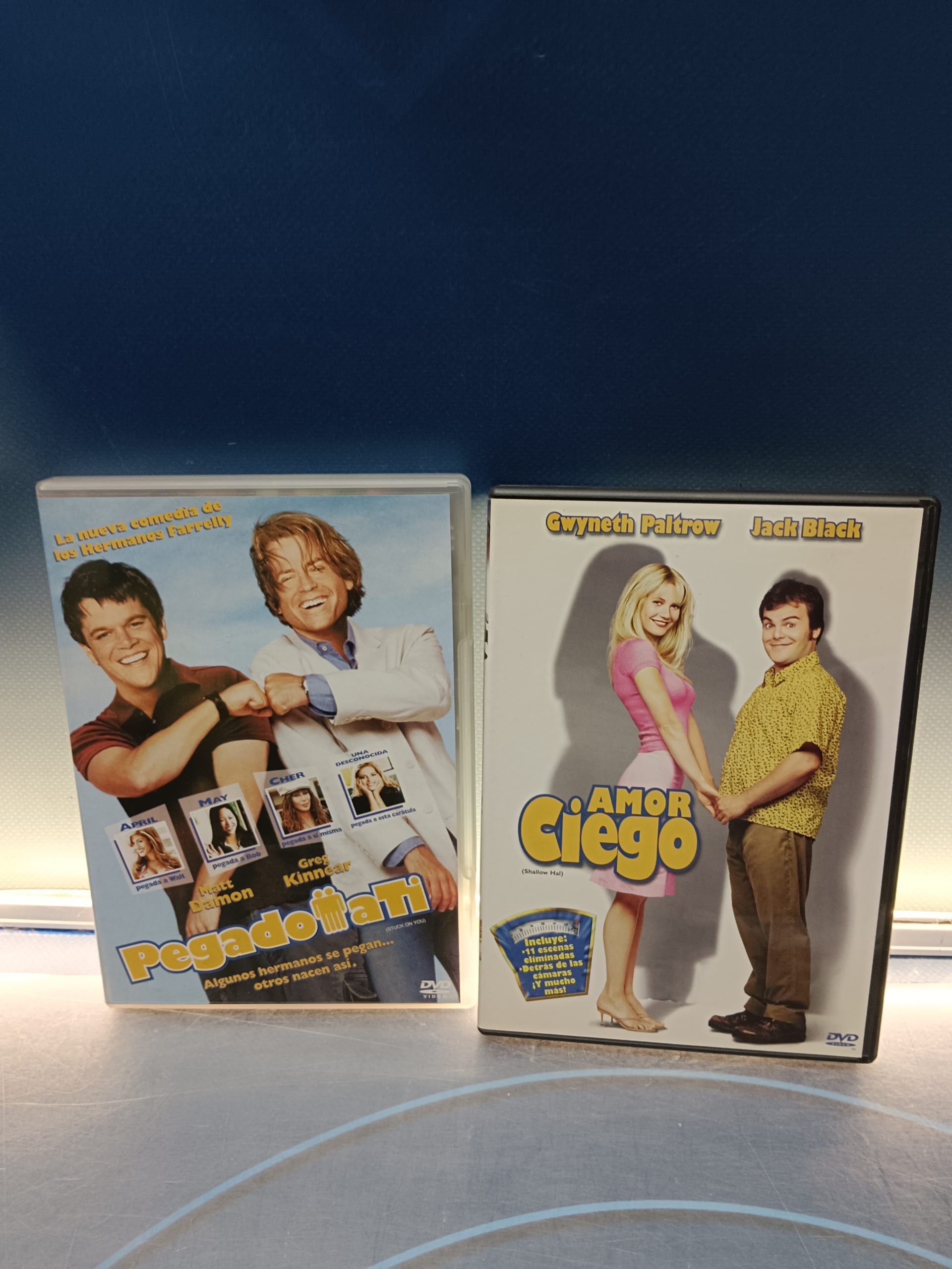 2 dvds, de los hermanos Farrelly. AMOR CIEGO + pegado a ti