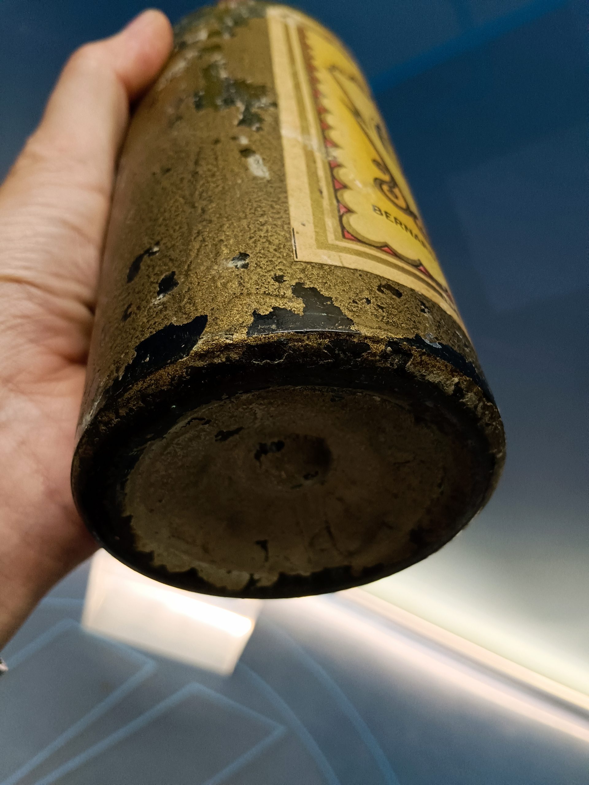 botella , ANTIGUA, CURAZAO RIVERA R. G. ELABORADO POR BERNARDINO RIVERA, cerrada aunque el corcho partido, observa las fotos - Imagen 7