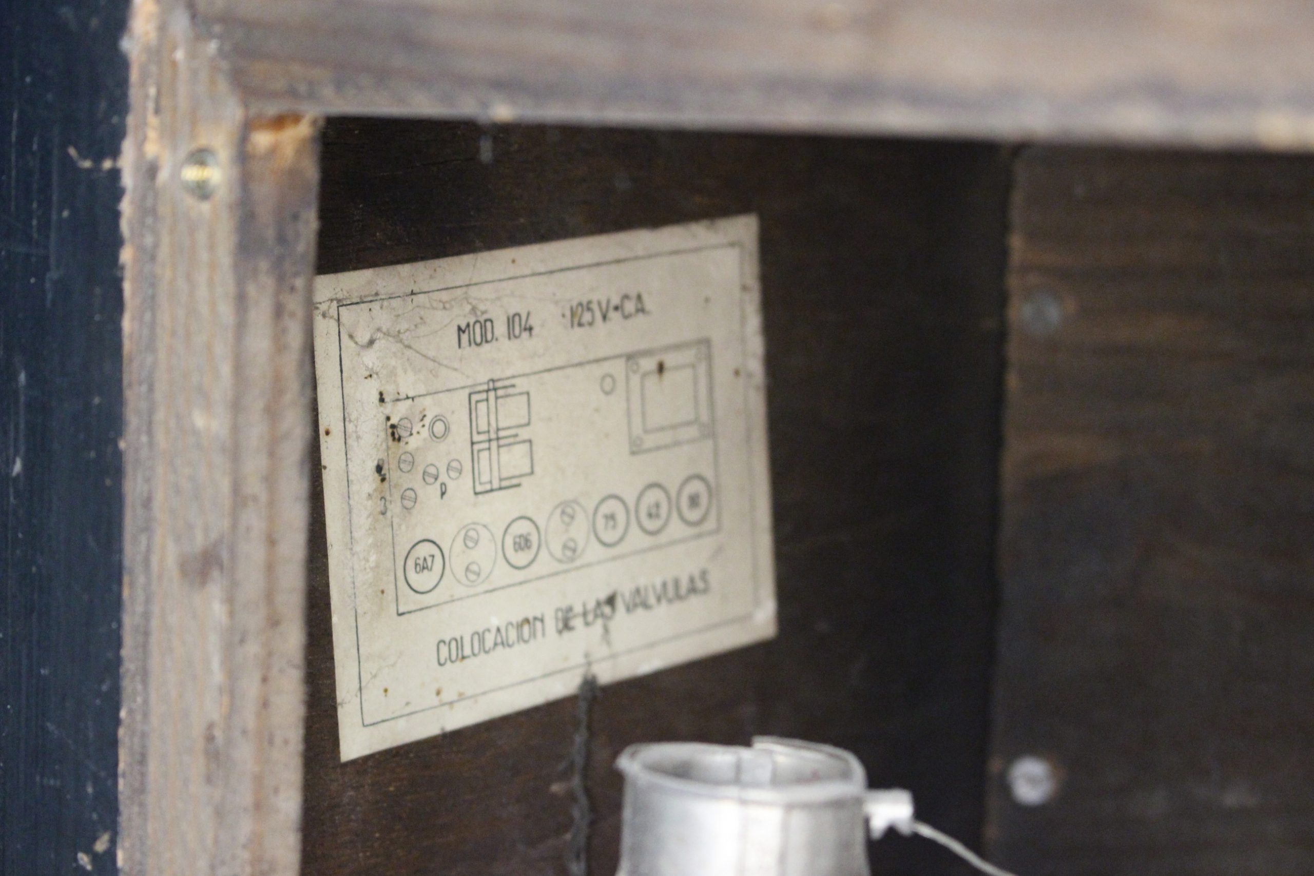Antigua radio de válvulas Spick 104, Superheterodino. - Imagen 11