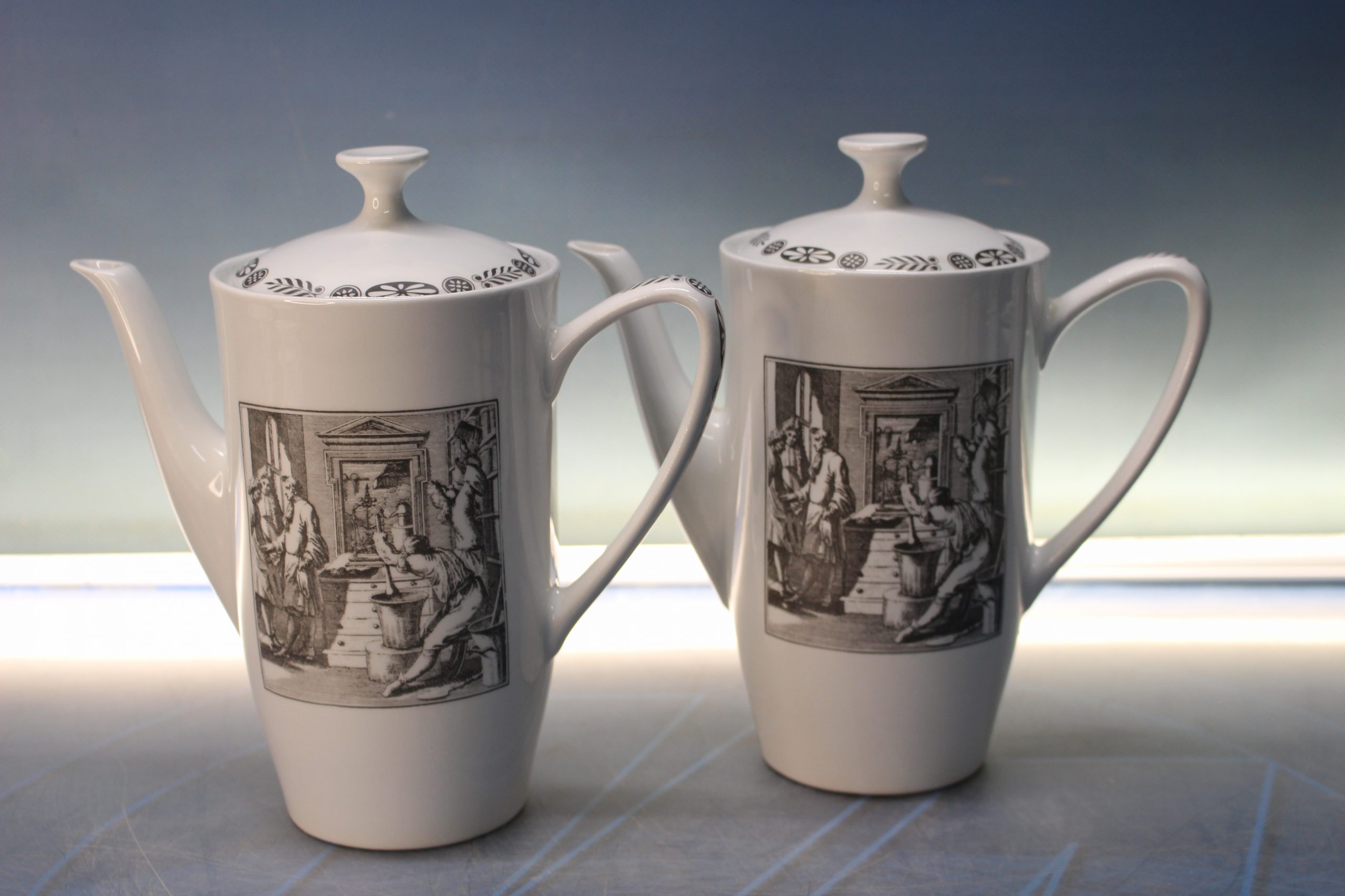 Pontesa. Café Monky. Cafeteras, tazas y platos. 24 piezas. - Imagen 16