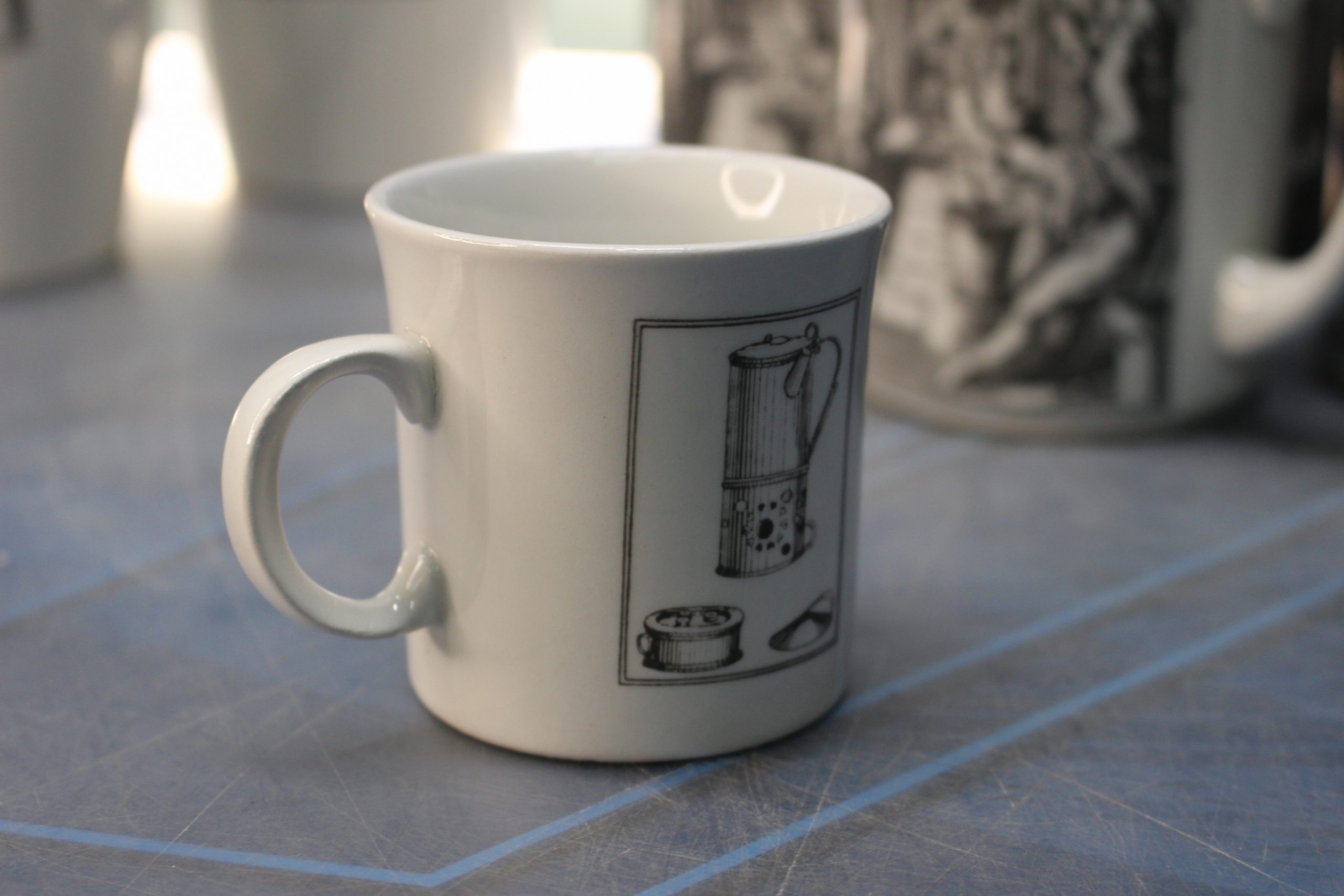 Pontesa. Café Monky. Cafeteras, tazas y platos. 24 piezas. - Imagen 10