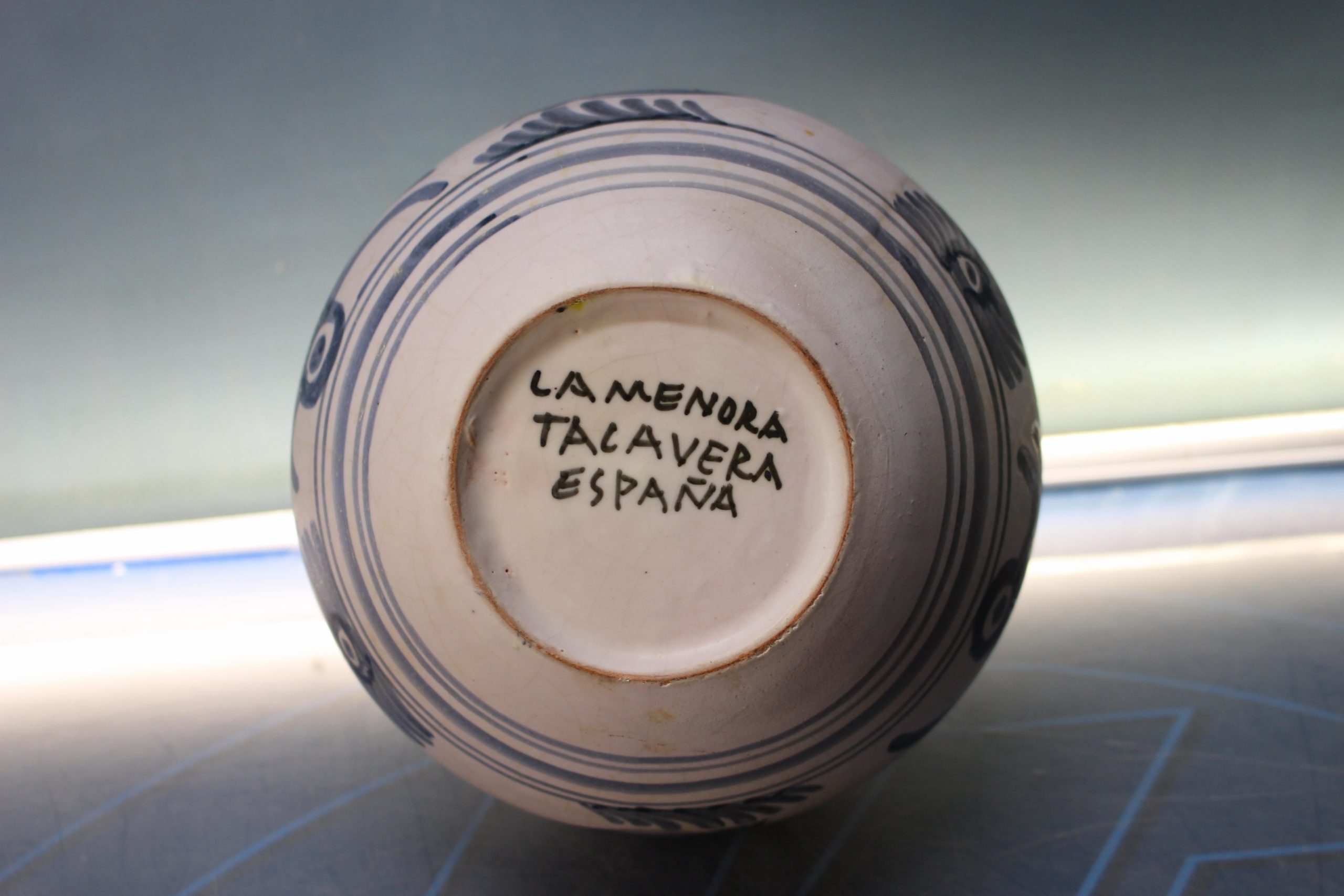 Jarrón cerámica Menora, Talavera. Golondrinas. - Imagen 3