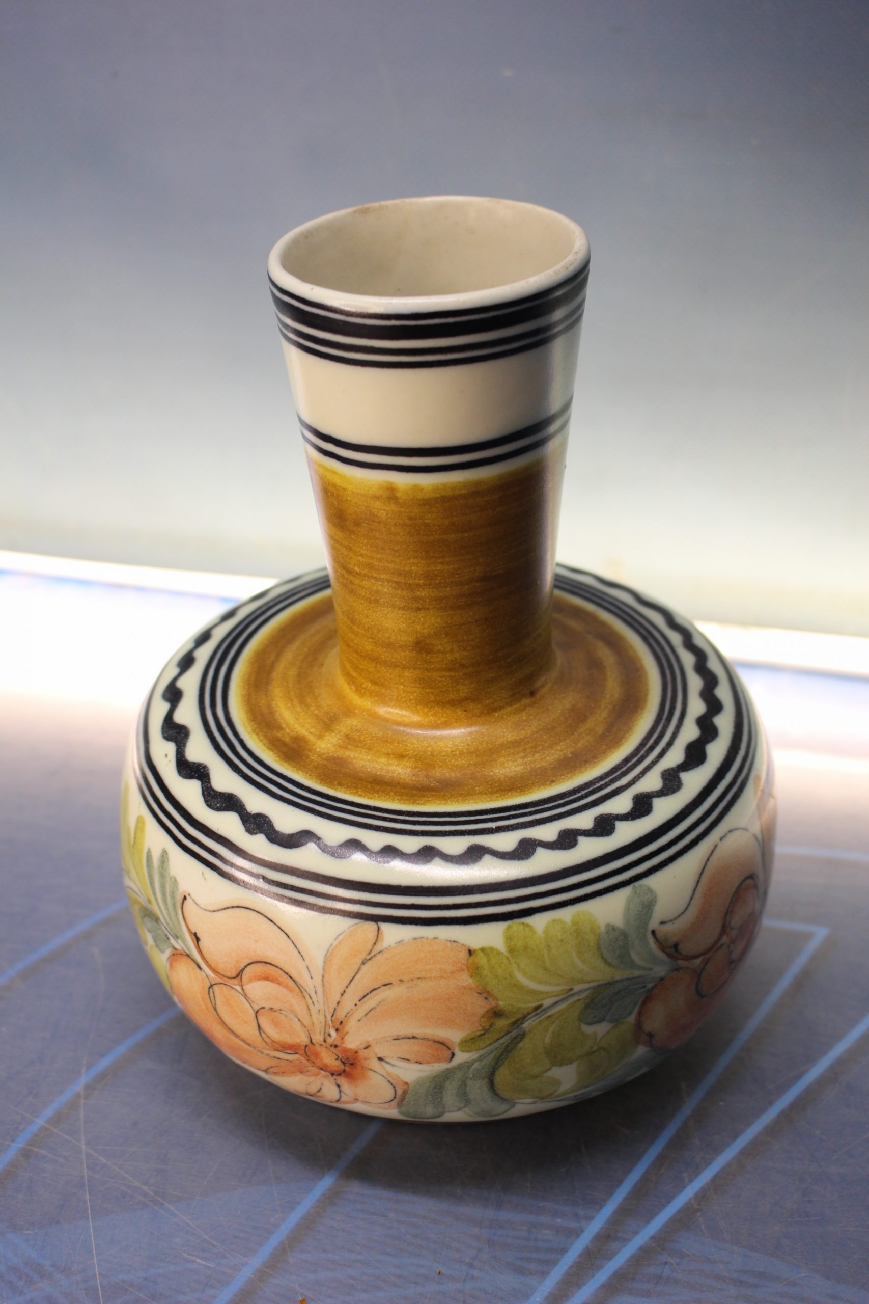 Jarrón cerámica Felanitx, Mallorca. Flores y motivos geométricos. - Imagen 4