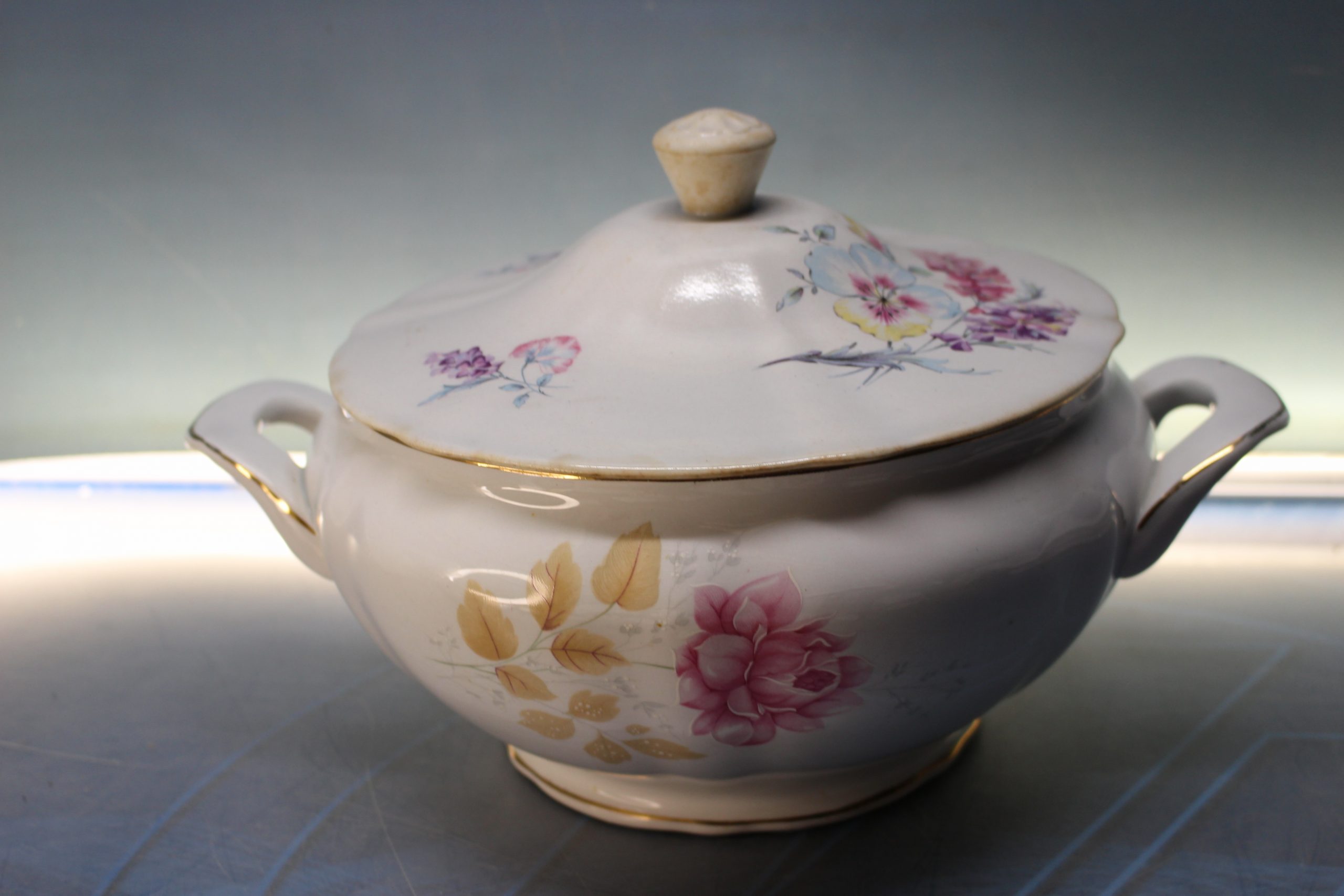 Sopera de porcelana San Claudio. Mediados s.XX. - Imagen 8