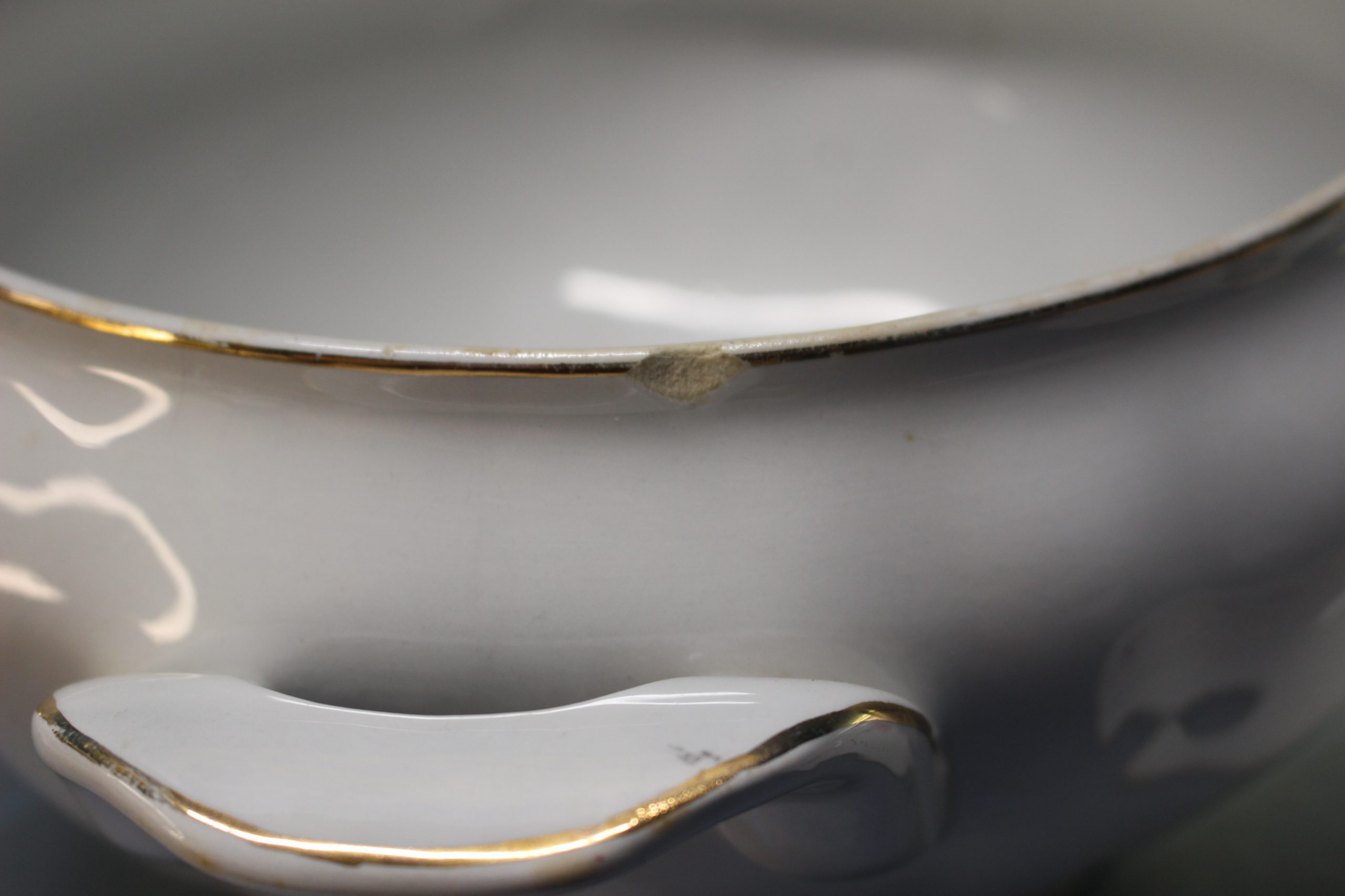 Sopera de porcelana San Claudio. Mediados s.XX. - Imagen 6