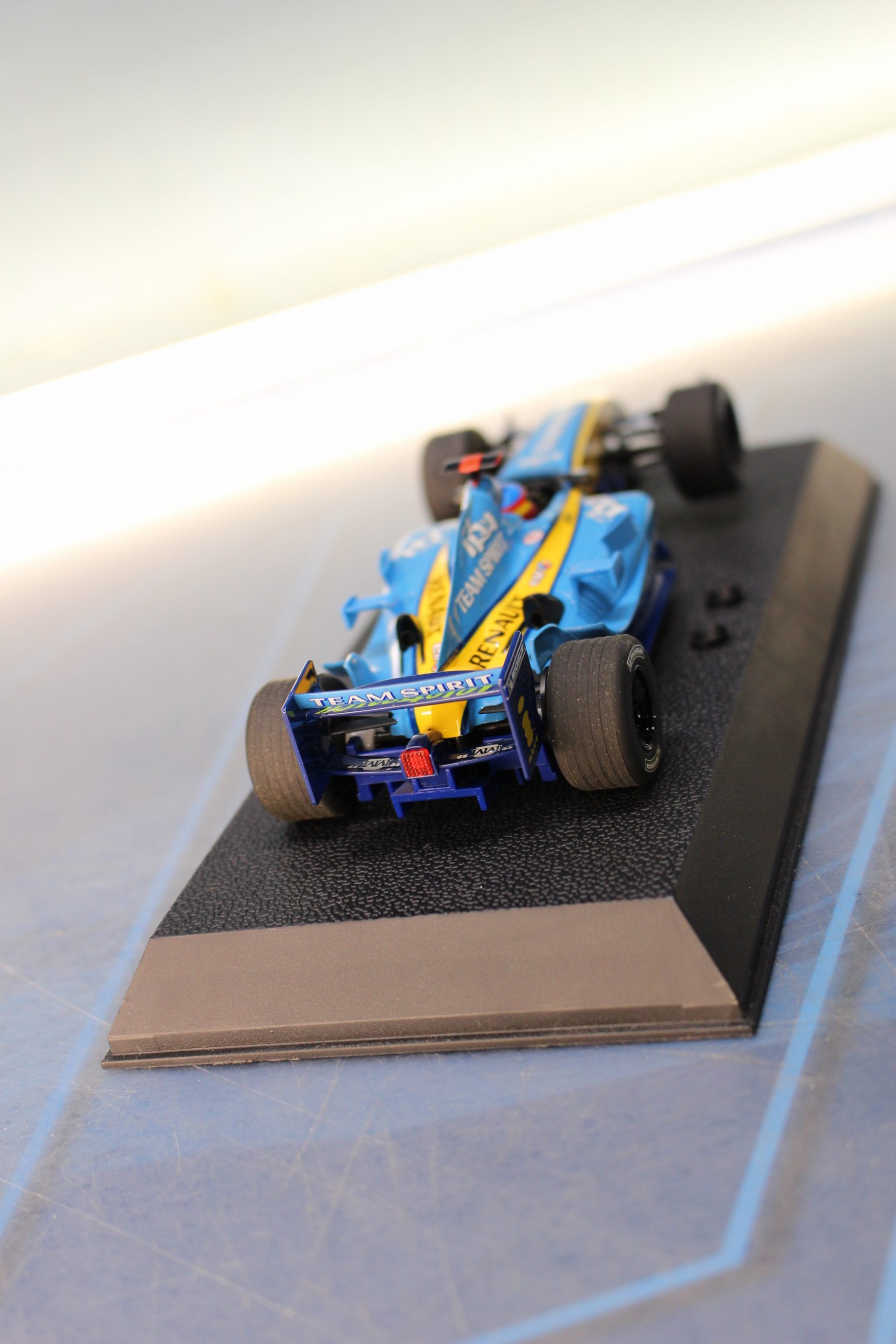 Renault F1 Team Spirit. Coche Superslot Hornby 1/32. - Imagen 3