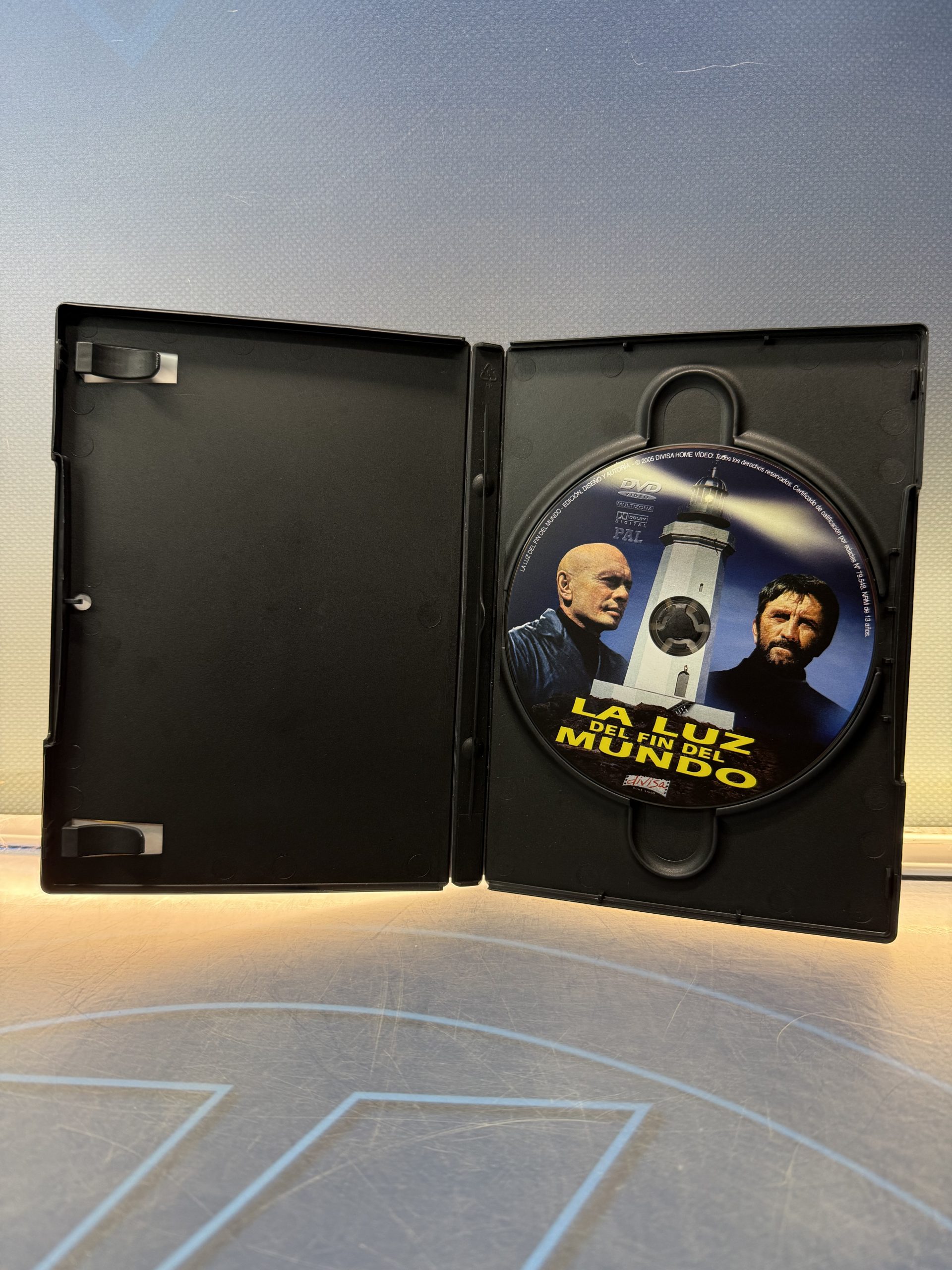 Image_20251006_103834_603 La luz del fin del mundo - DVD - Imagen 4