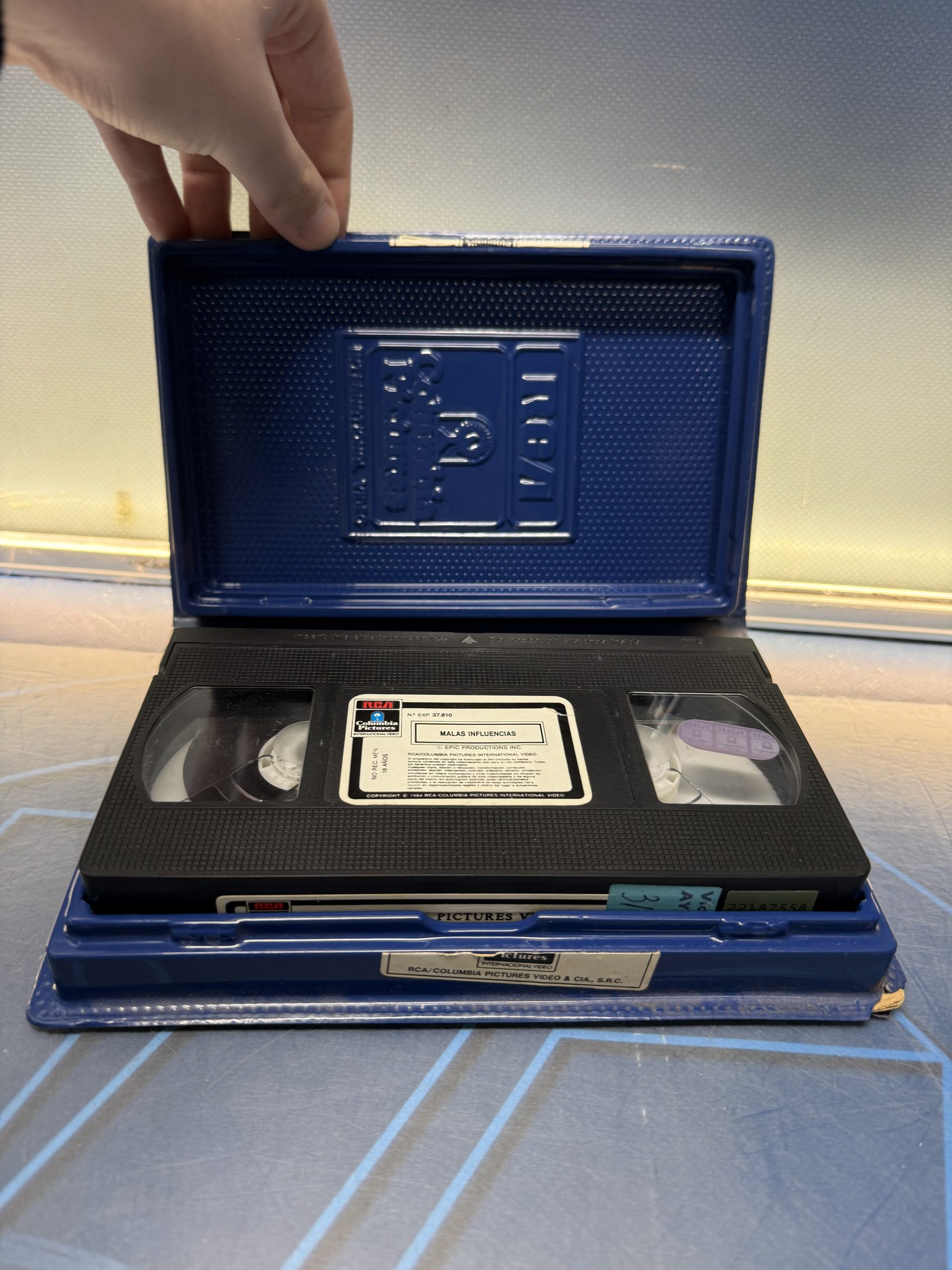 Malas influencias - VHS - Imagen 4