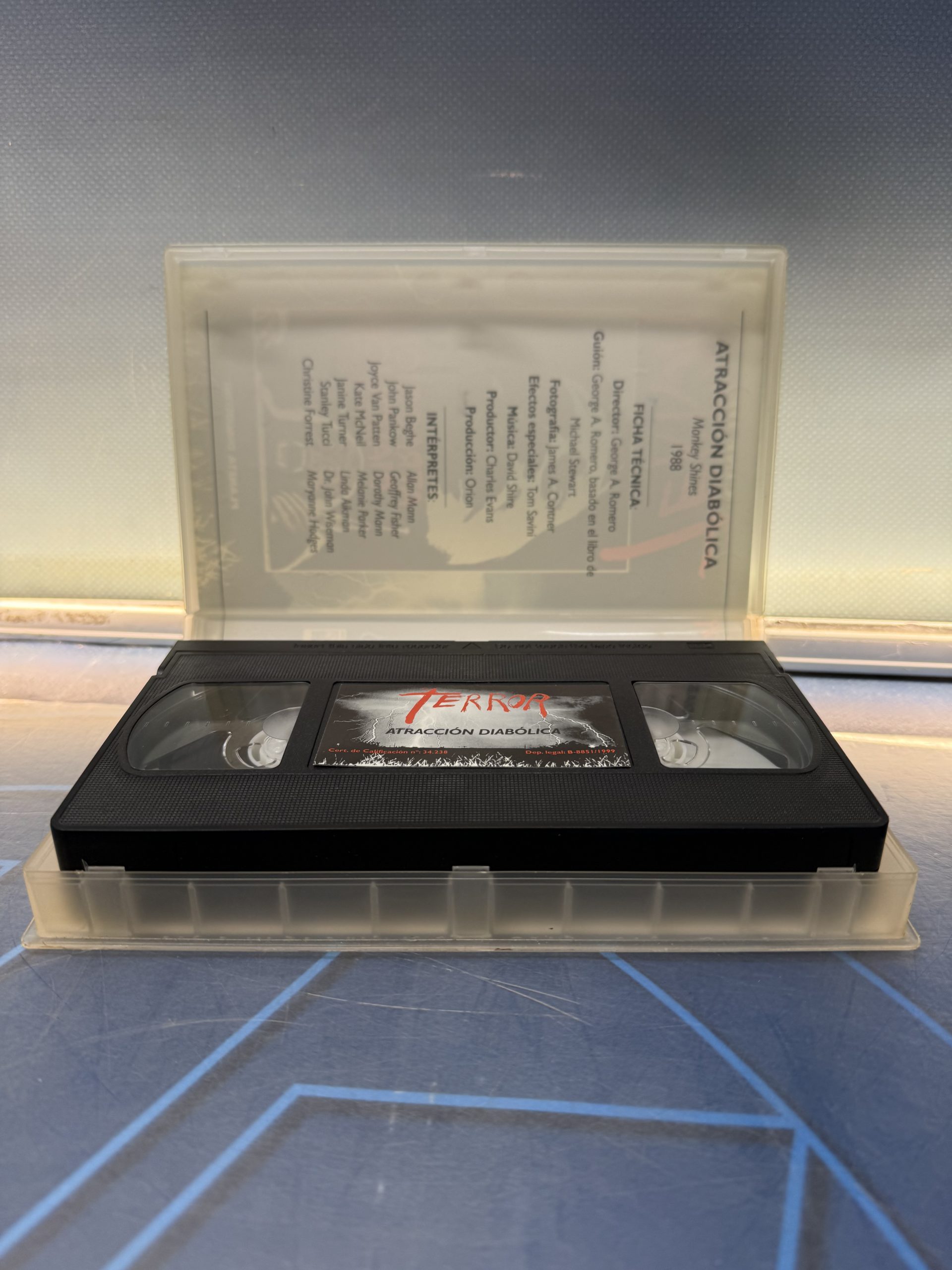 Atracción Diabólica - VHS - Imagen 4