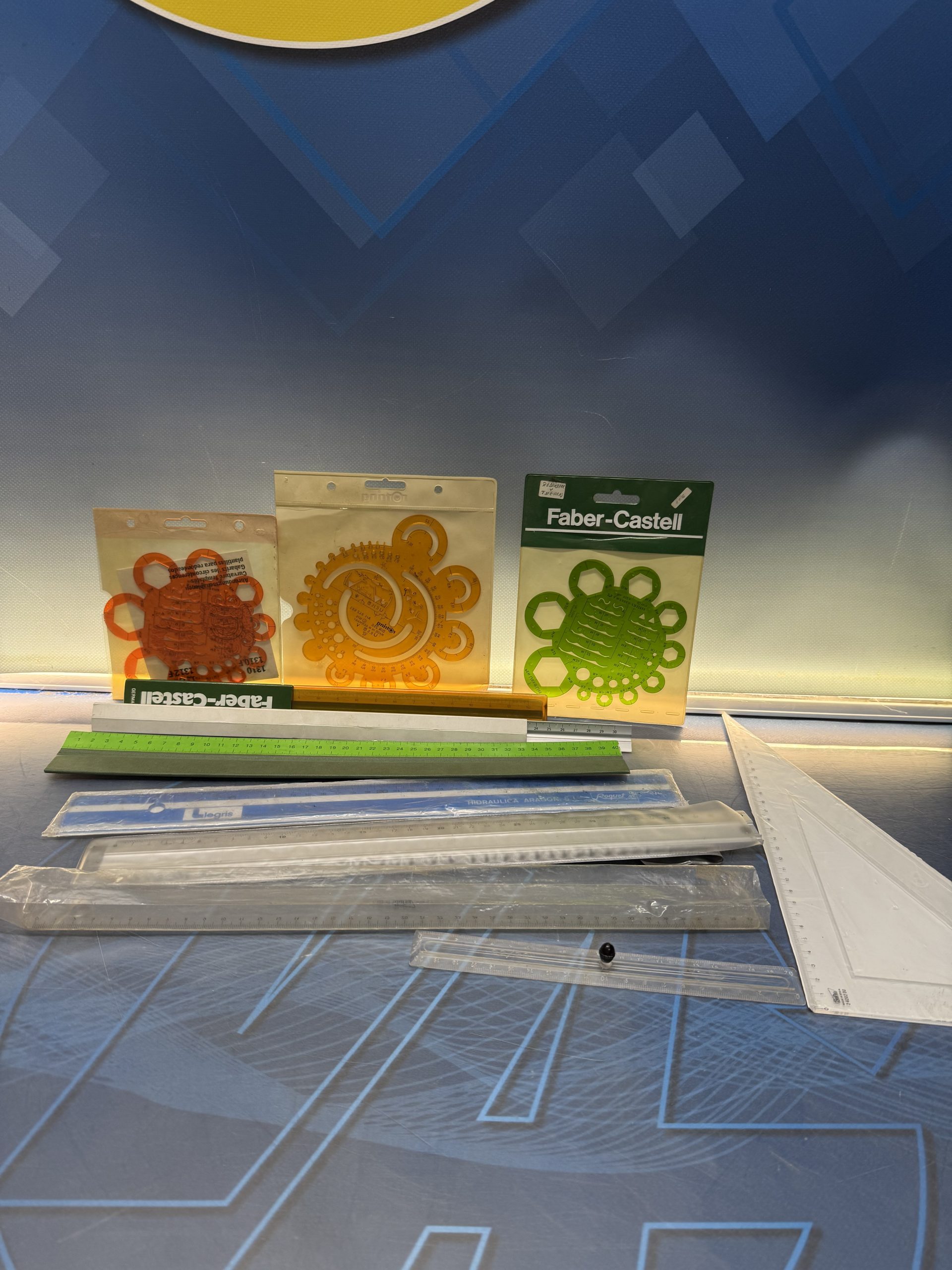 Lote de reglas, material escolar - Imagen 2