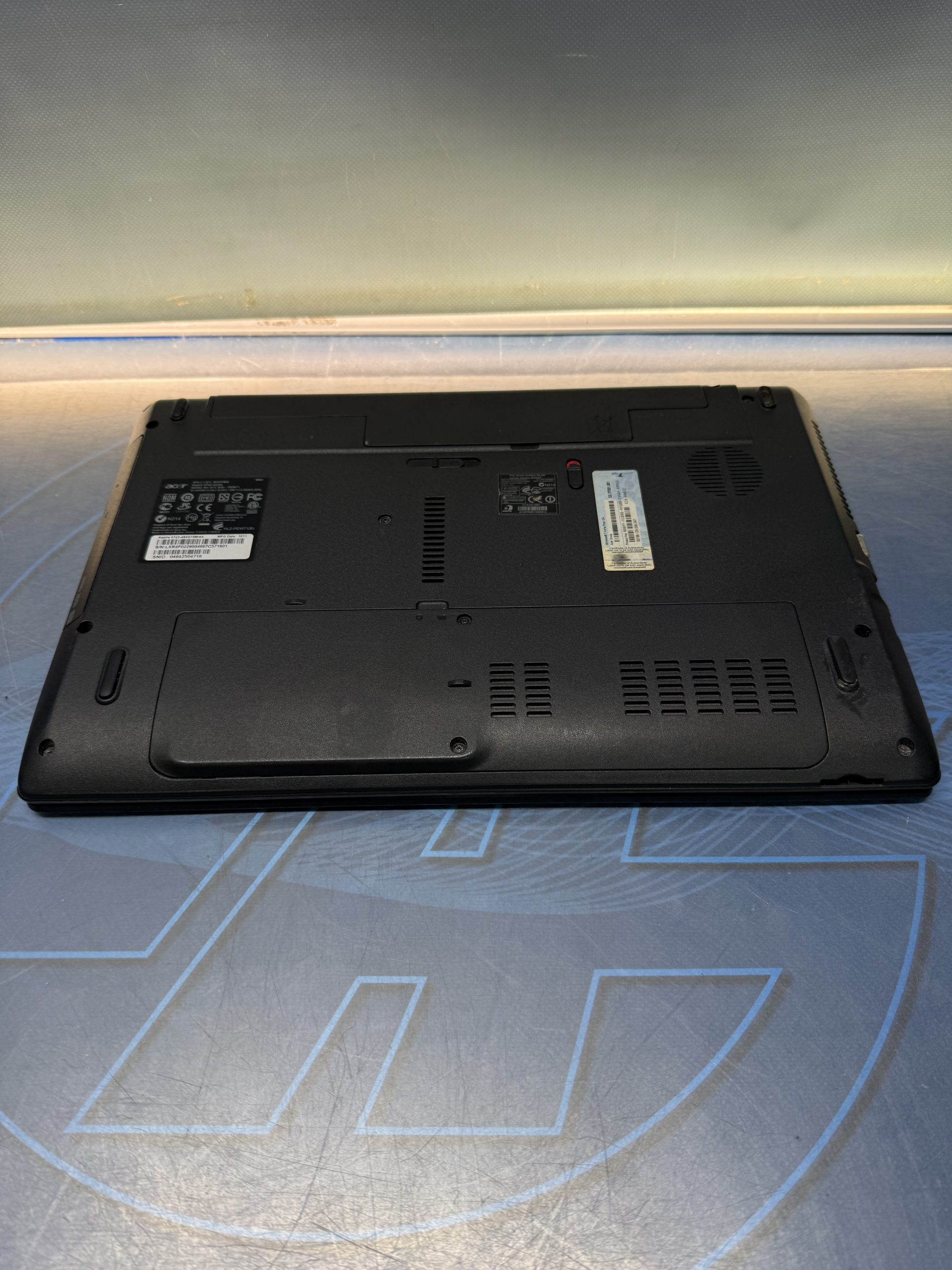 Portátil Acer, Aspire 5742 i5, 4 GB DDR3 750 GB HDD - Imagen 3