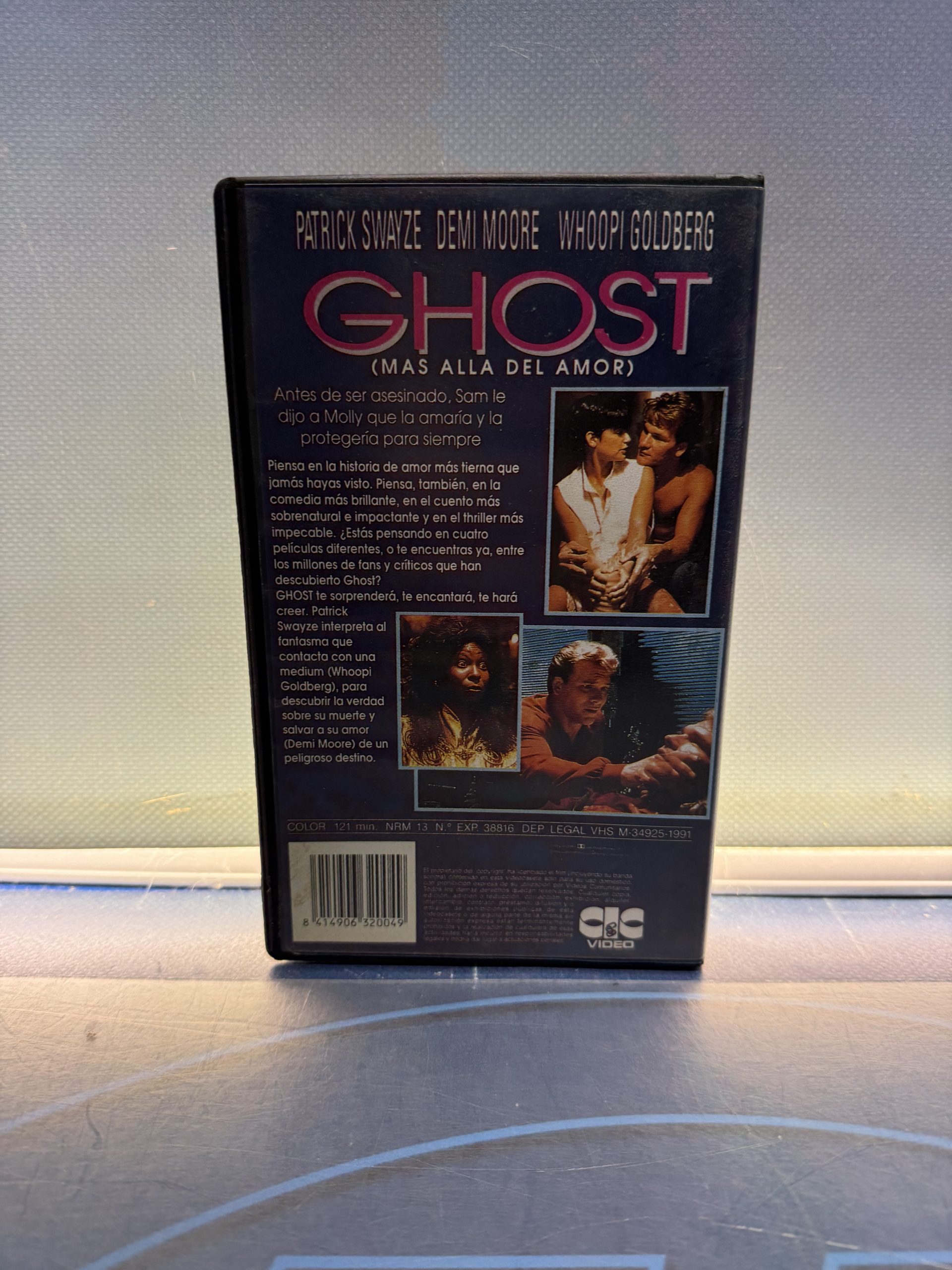 Ghost Mas alla del amor - VHS - Imagen 2