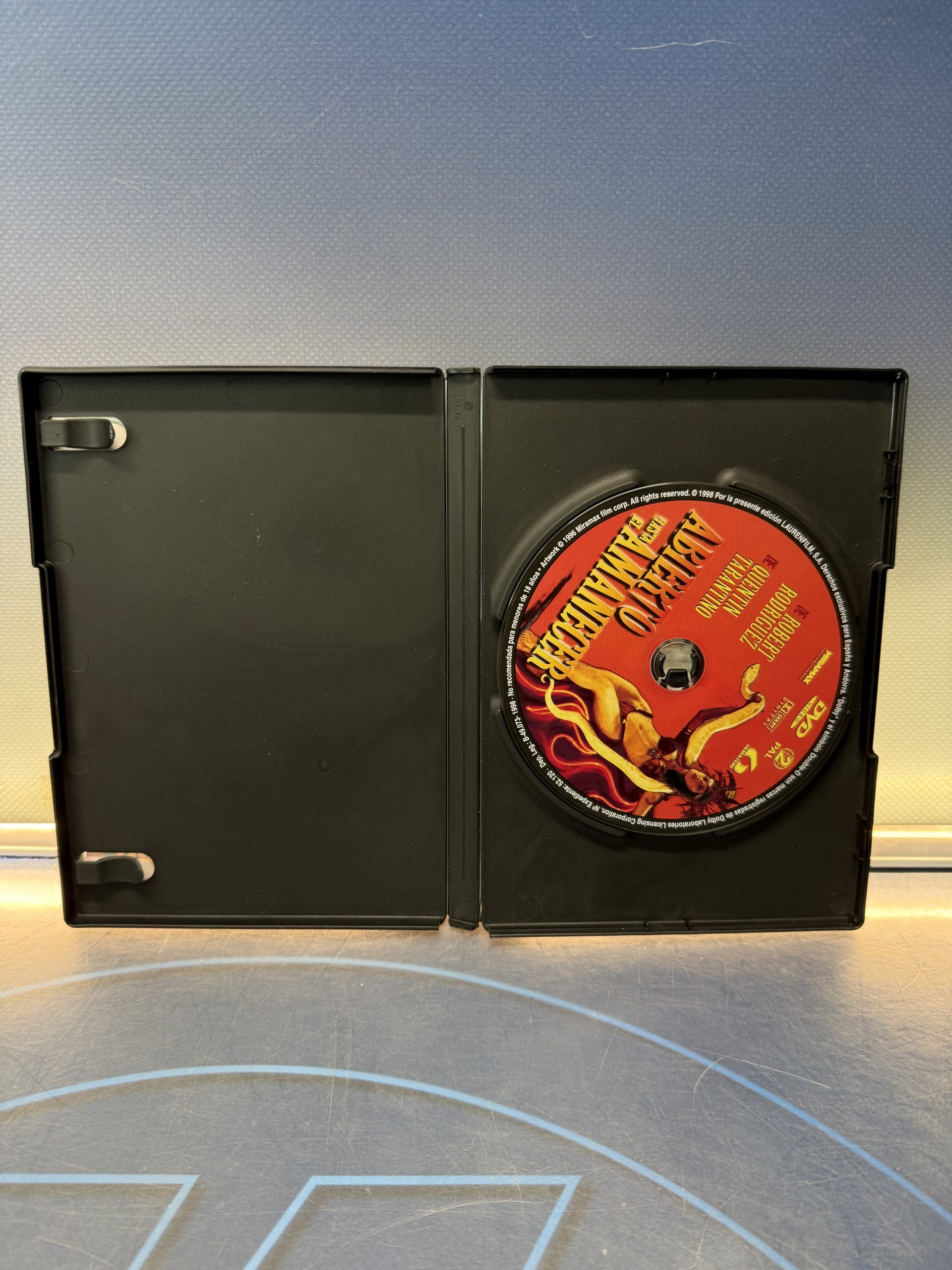 untitled(2) Abierto hasta el amanecer - DVD - Imagen 4