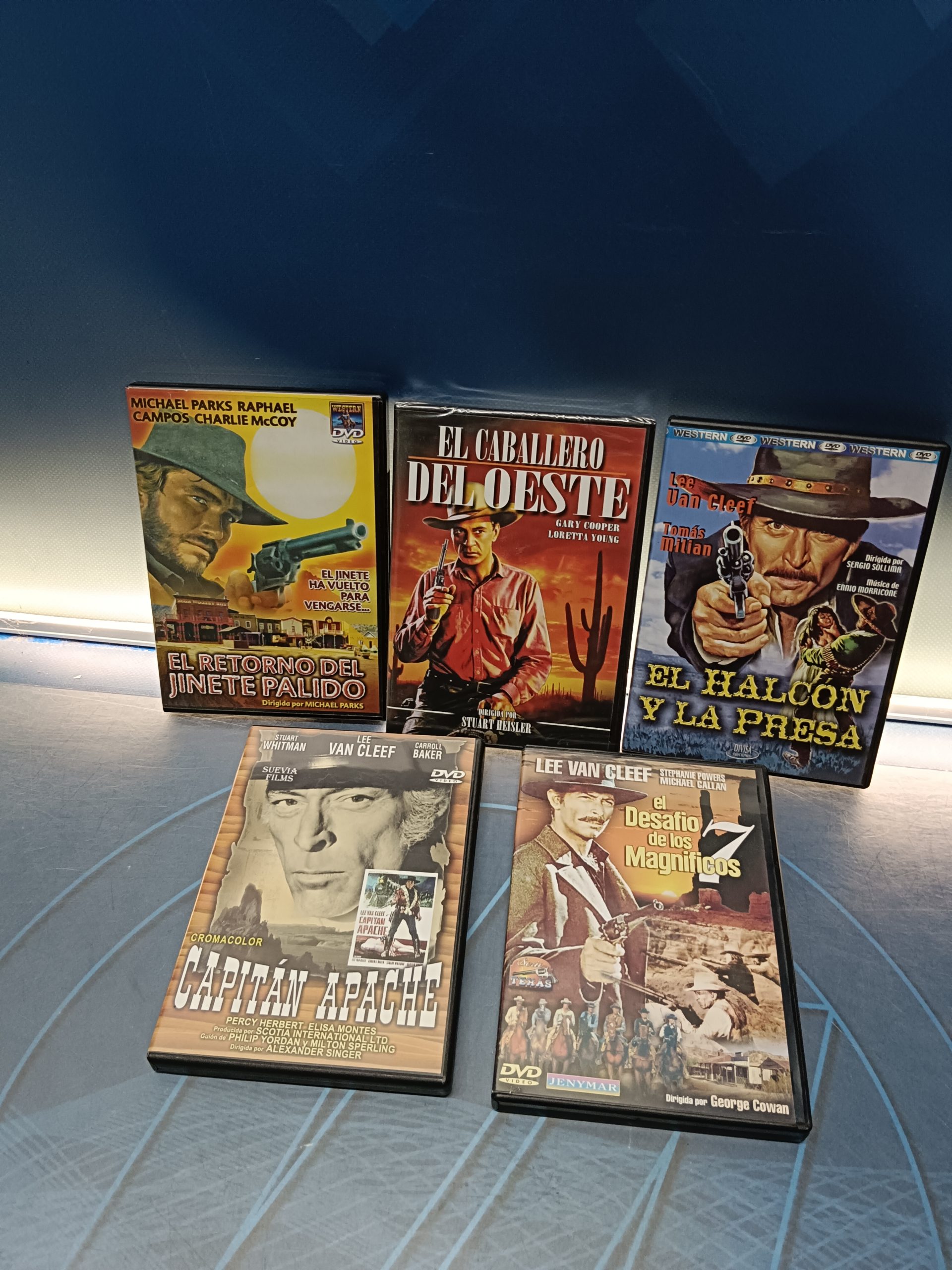 5 peliculas, del oeste, Capitan Apache, El halcon y la Presa, El caballero del oeste y mas