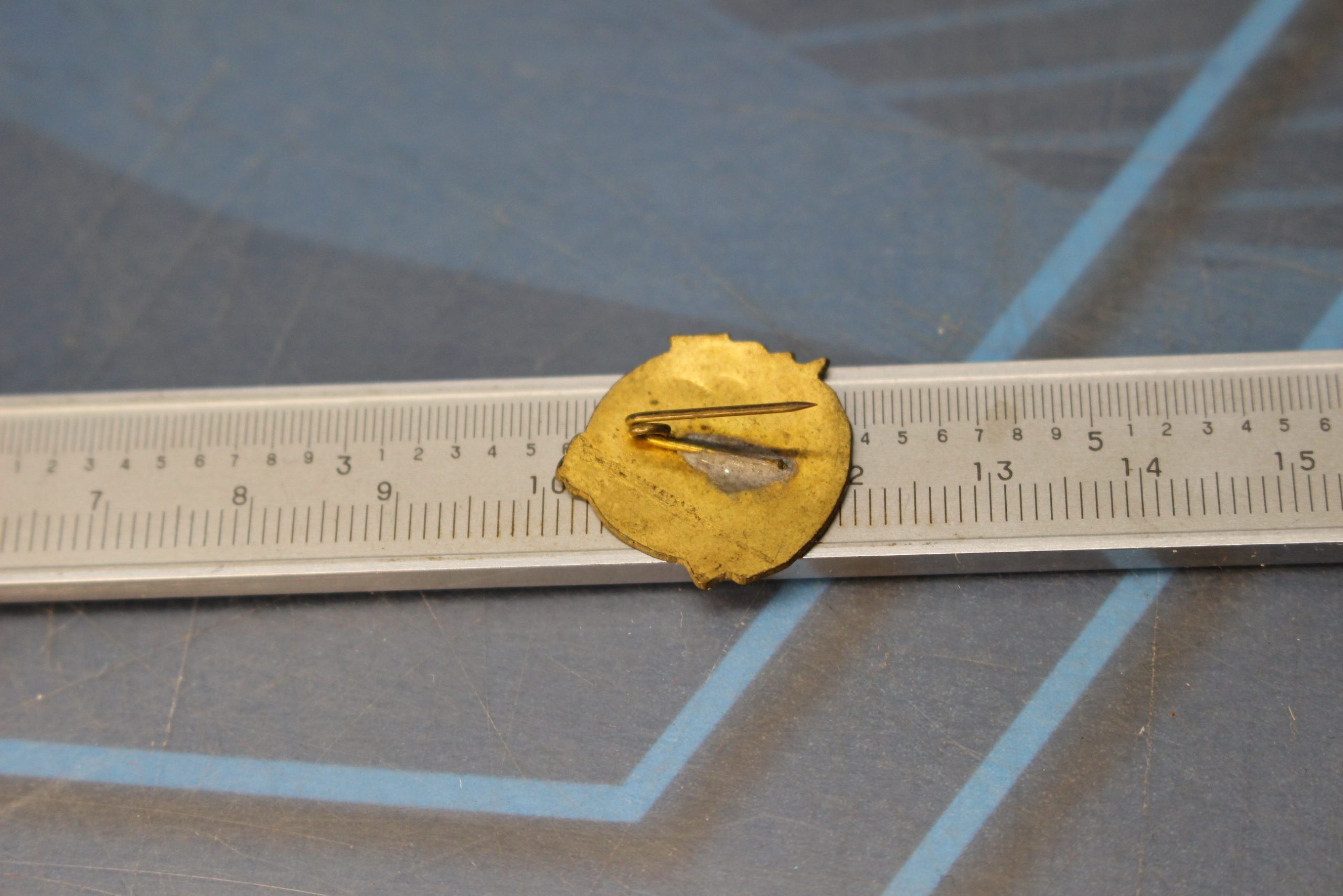 Pin, insignia Candanchú. Años 60 ó 70. - Imagen 3